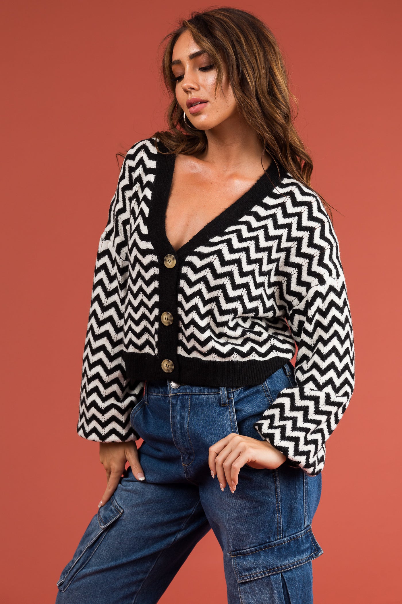 Black and White Chevron Printed Buttoned Cardigan