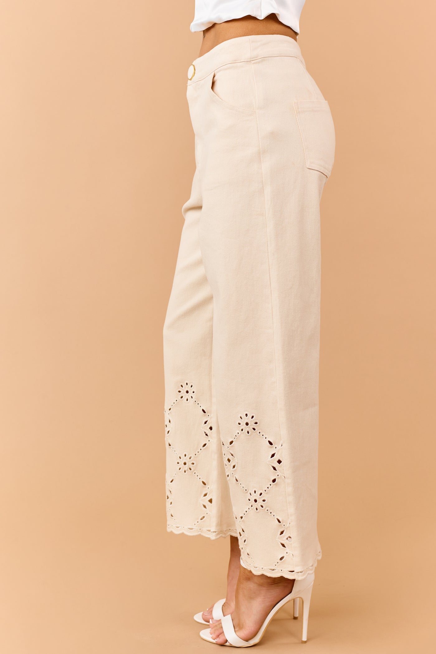 Almond Scalloped Embroidered Hem Wide Crop Jeans
