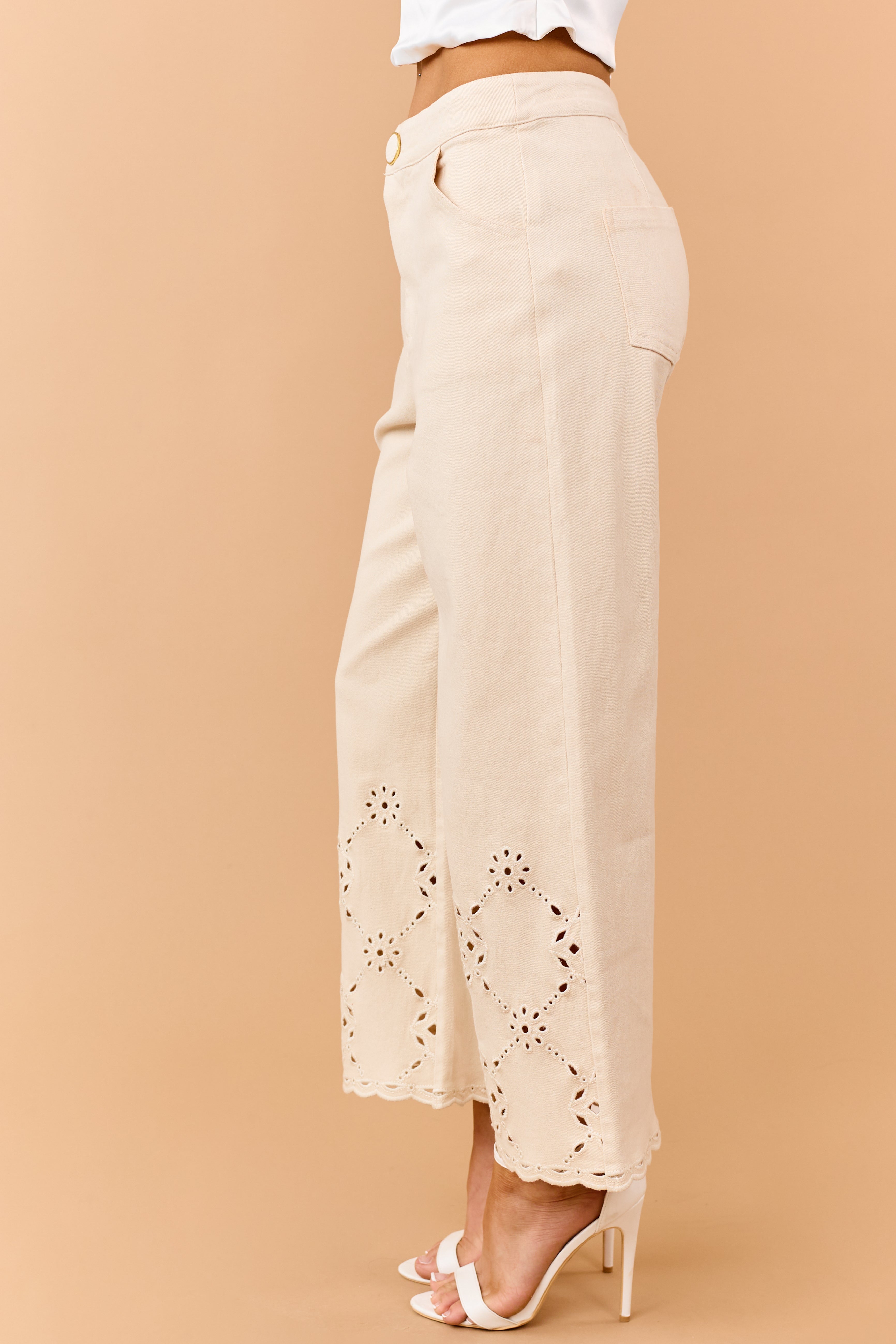 Almond Scalloped Embroidered Hem Wide Crop Jeans