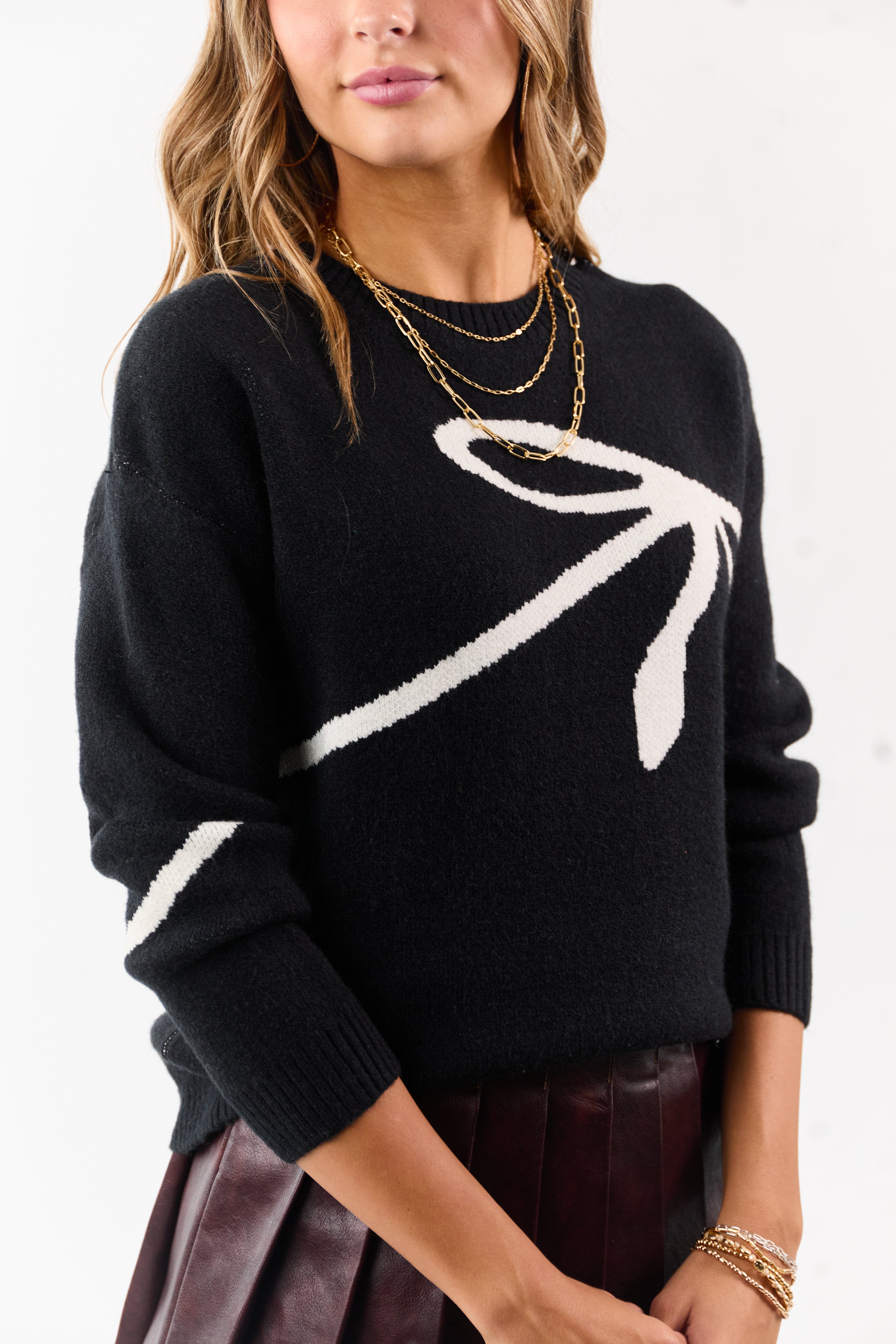Black and Ivory Bow Graphic Relaxed Knit Sweater