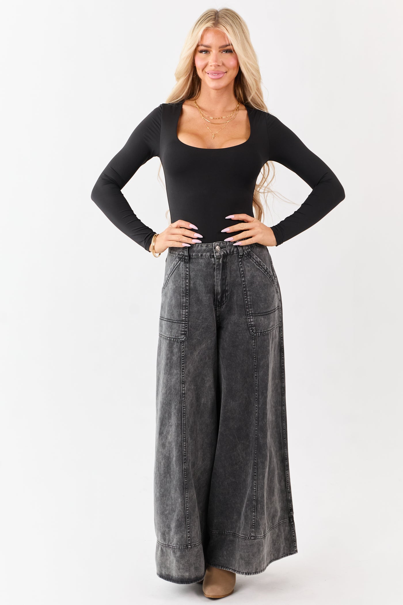 Black Contour Scoop Neck Long Sleeve Bodysuit