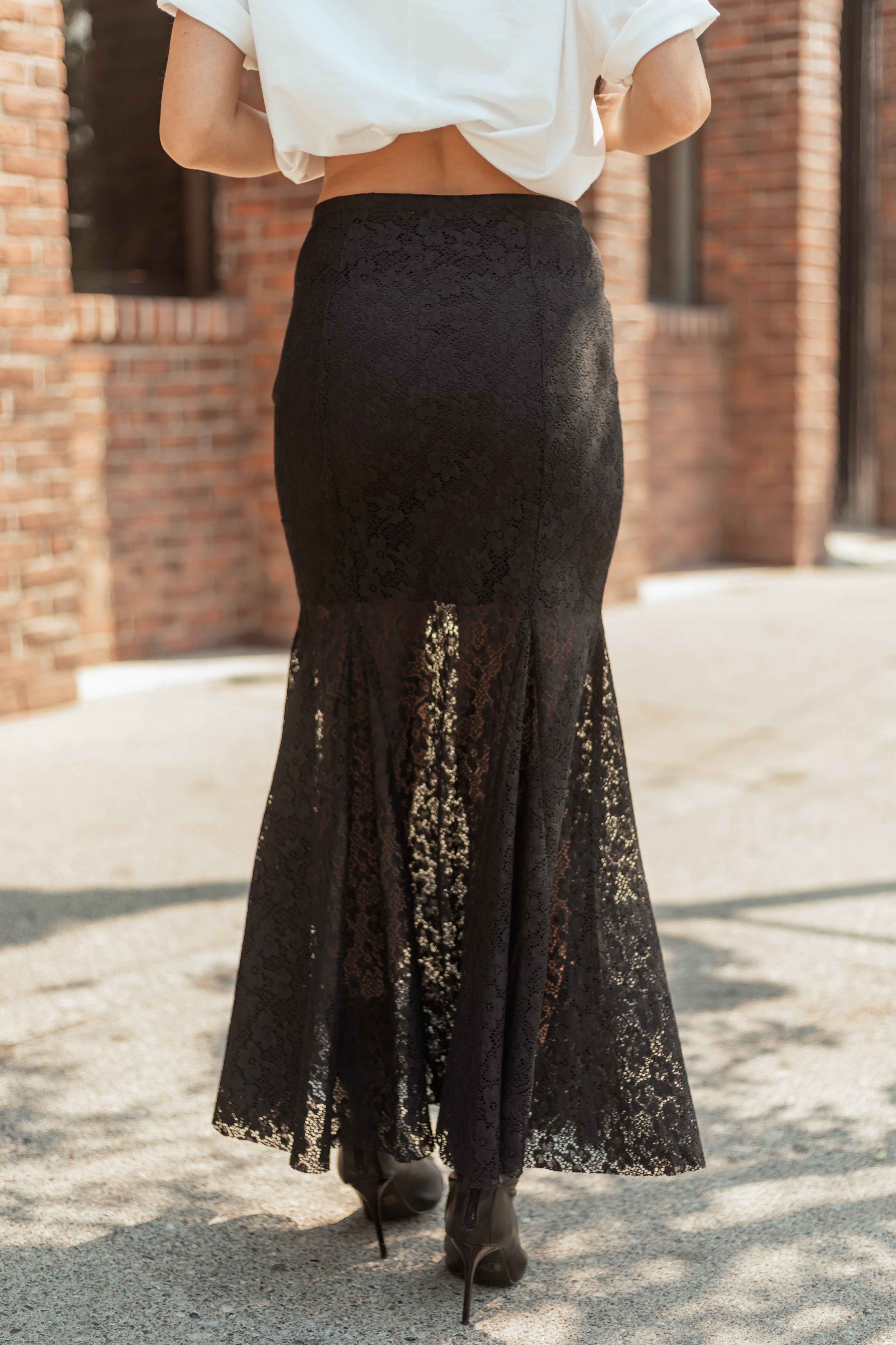Black Floral Lace Mermaid Hem Maxi Skirt