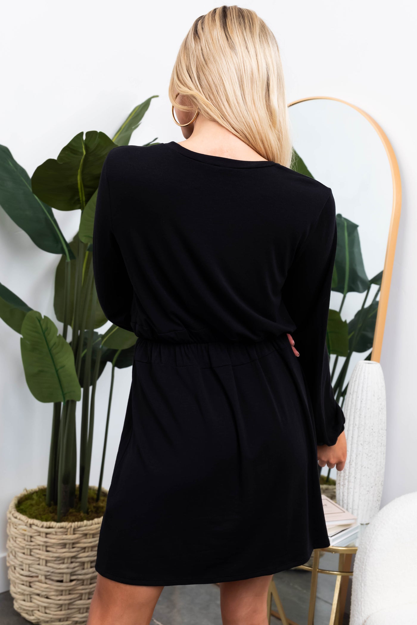 Black Long Sleeve Elastic Waist Mini Dress