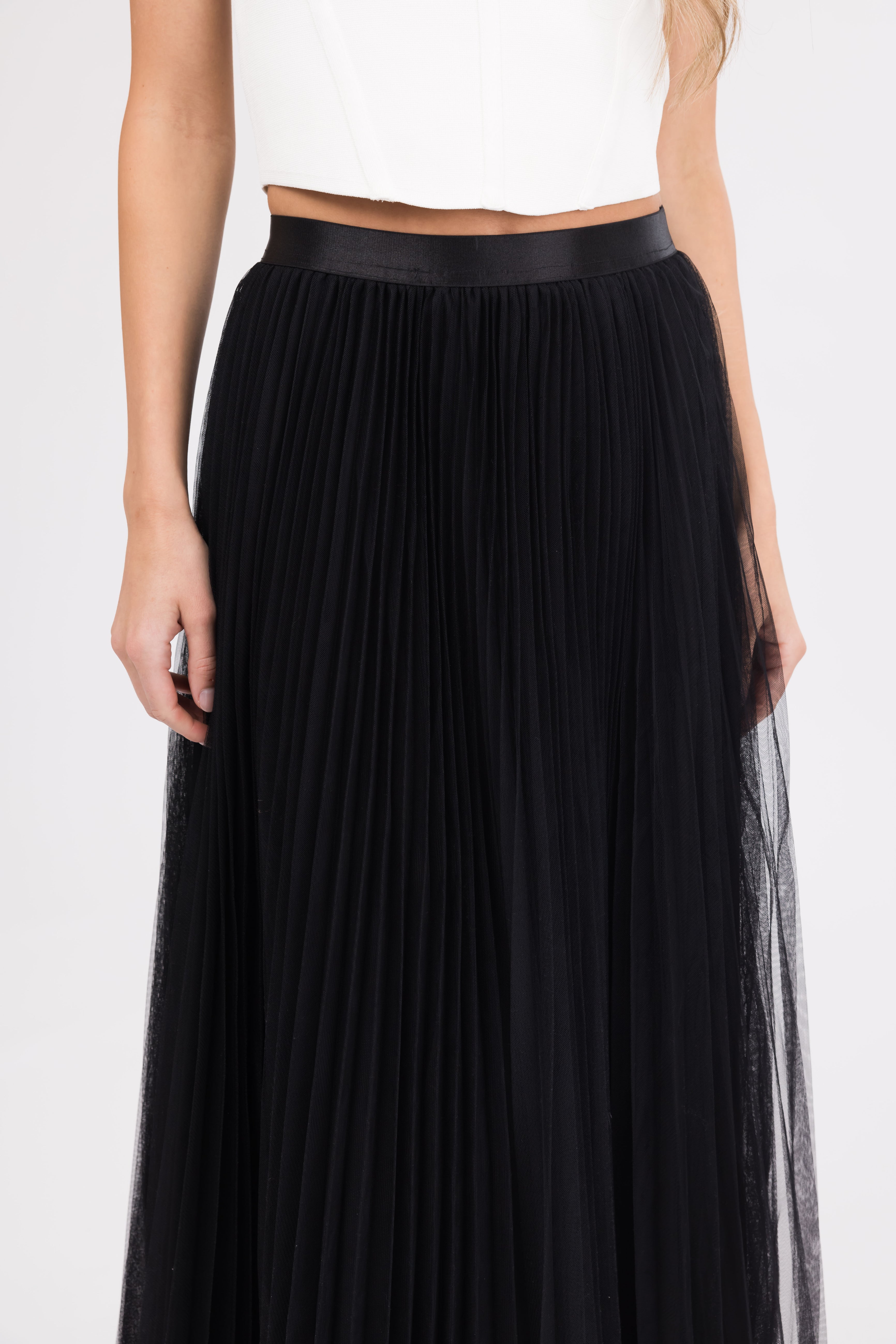 Black Pleated Tulle Elastic Waist Midi Skirt | Lime Lush Boutique