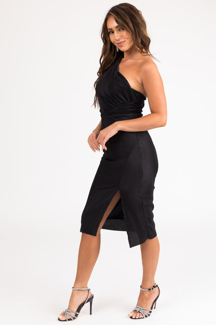 Black Plisse One Shoulder Midi Dress