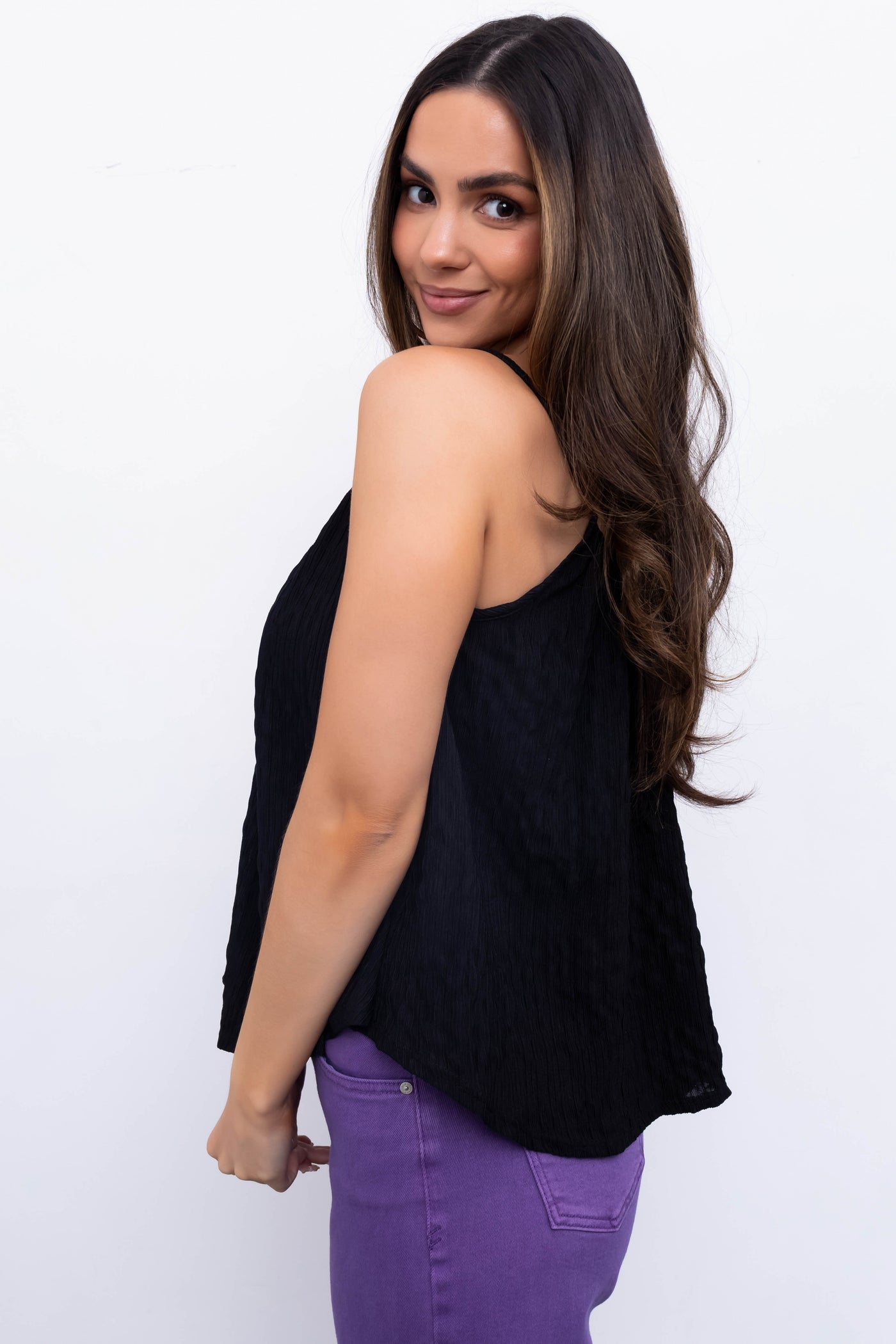 Black Round Neckline Flowy Cami Tank Top