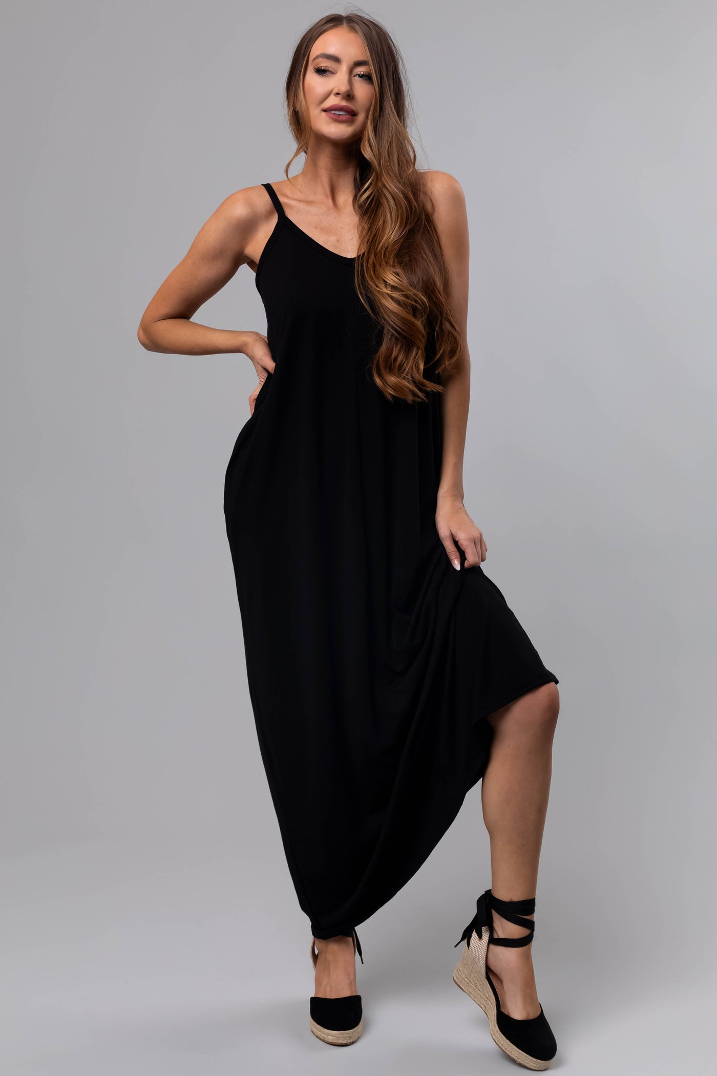 Black Sleeveless Knit Maxi Dress with Pockets
