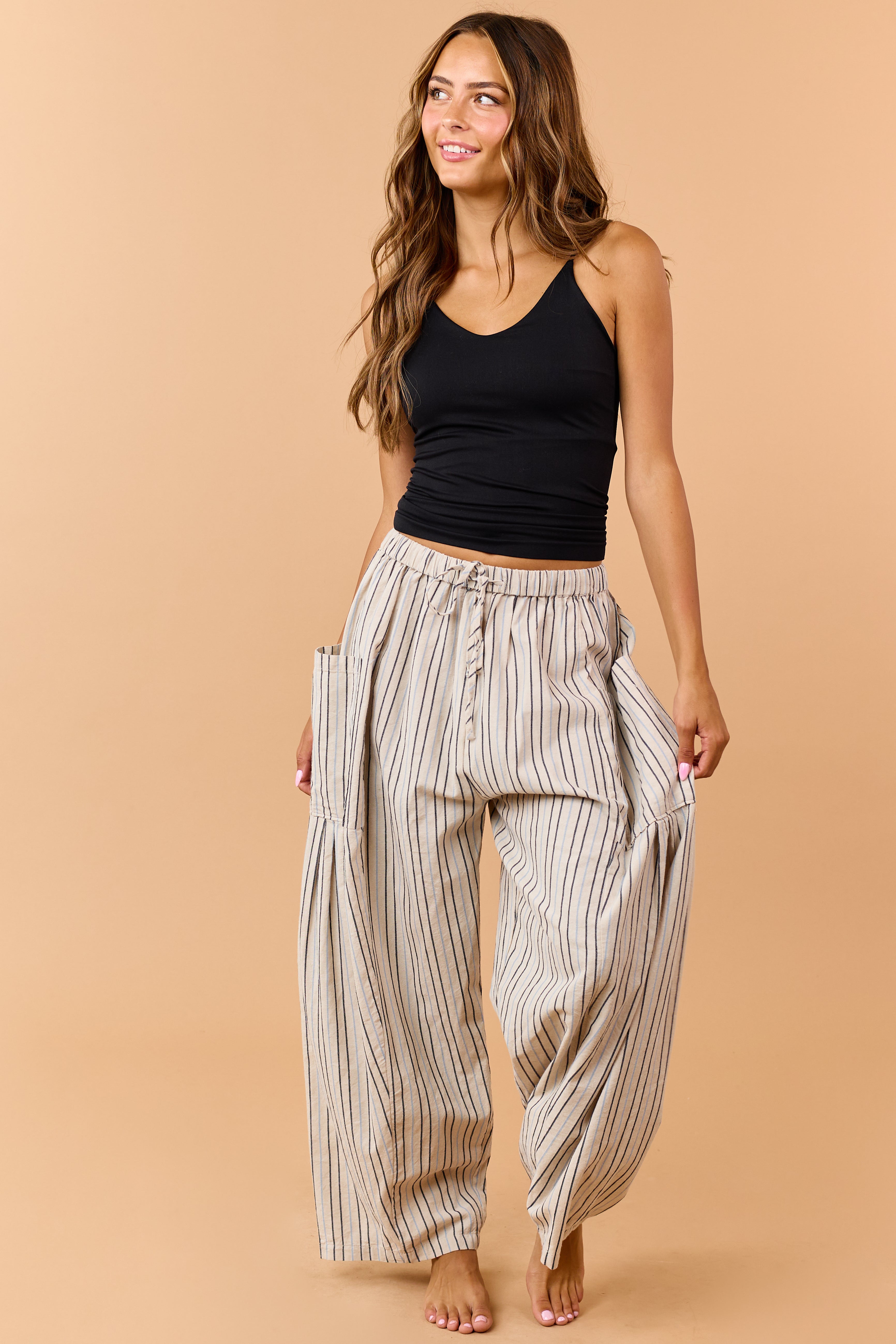 Black V-Neck Seamless Knit Cami Top