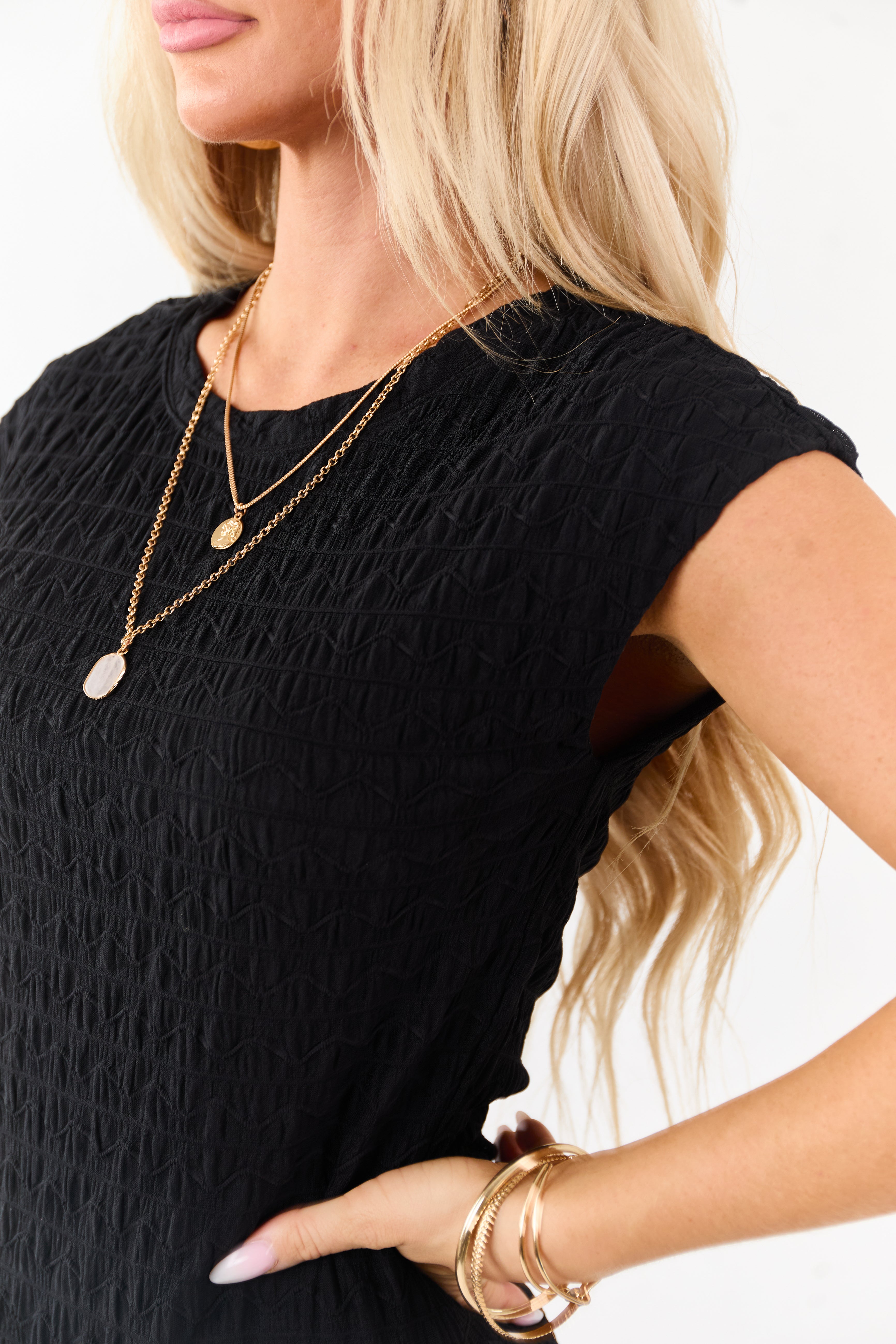 Black Wavy Textured Mesh Cap Sleeve Midi Dress