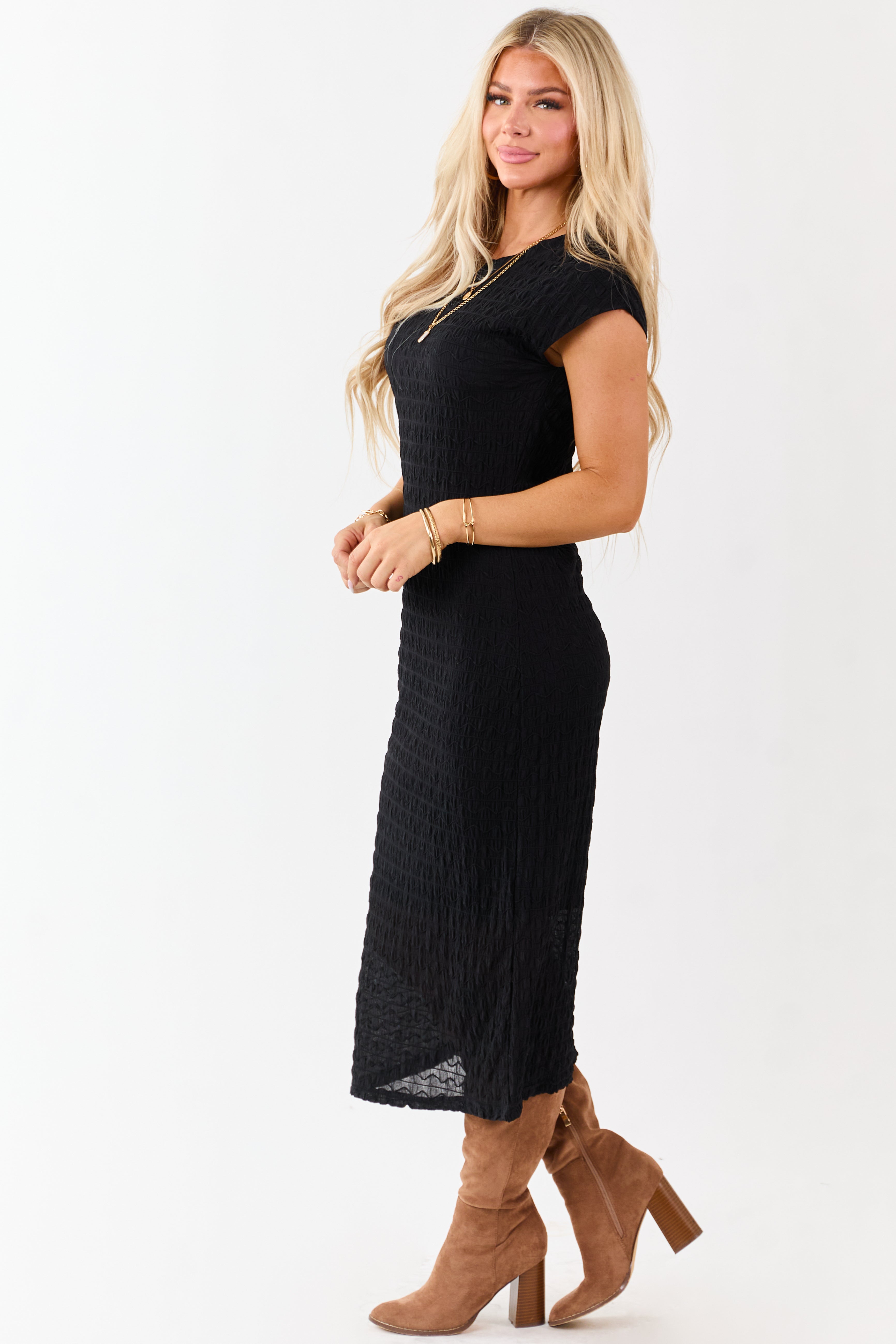 Black Wavy Textured Mesh Cap Sleeve Midi Dress