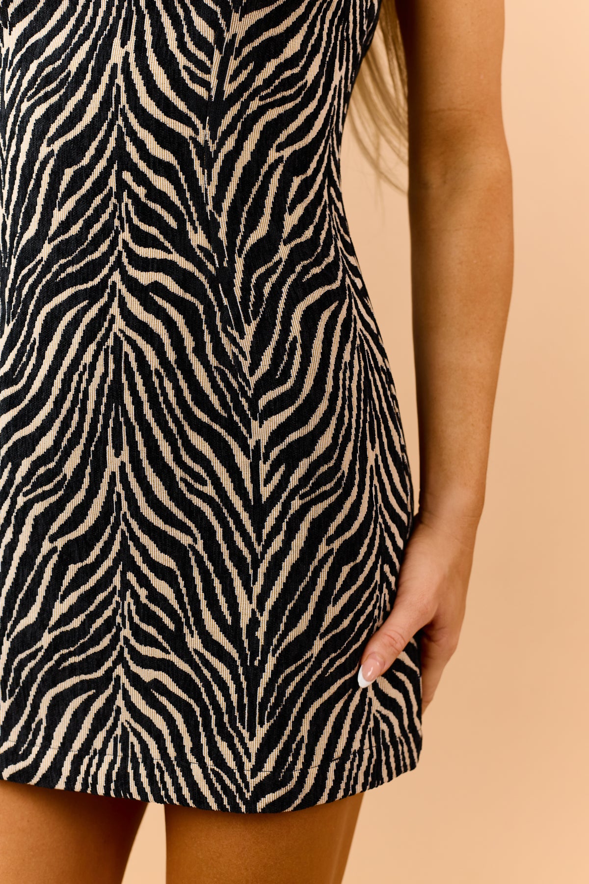 Black Zebra Pattern Sleeveless Sheath Mini Dress