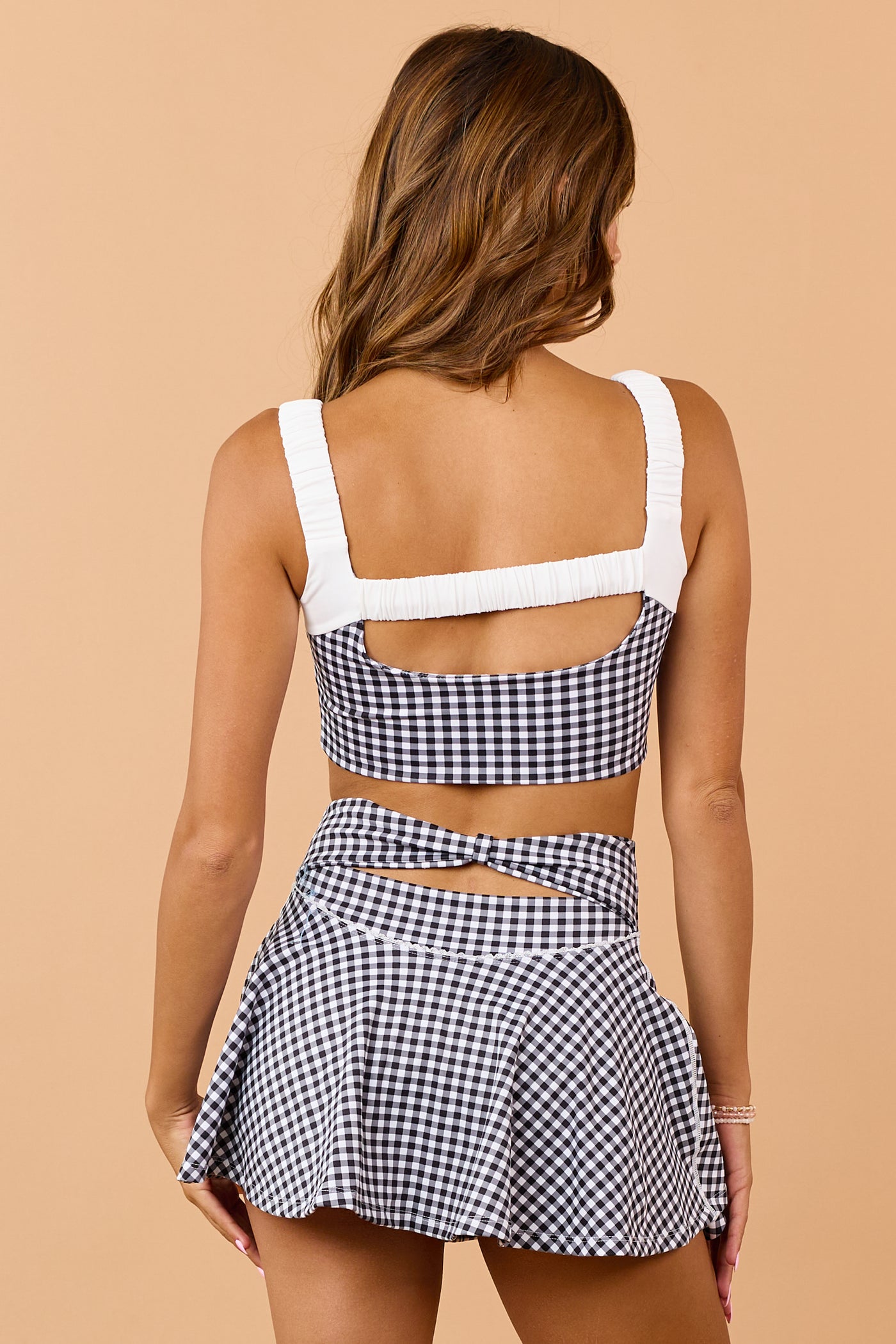 Black and White Gingham Scrunch Strap Sports Bra