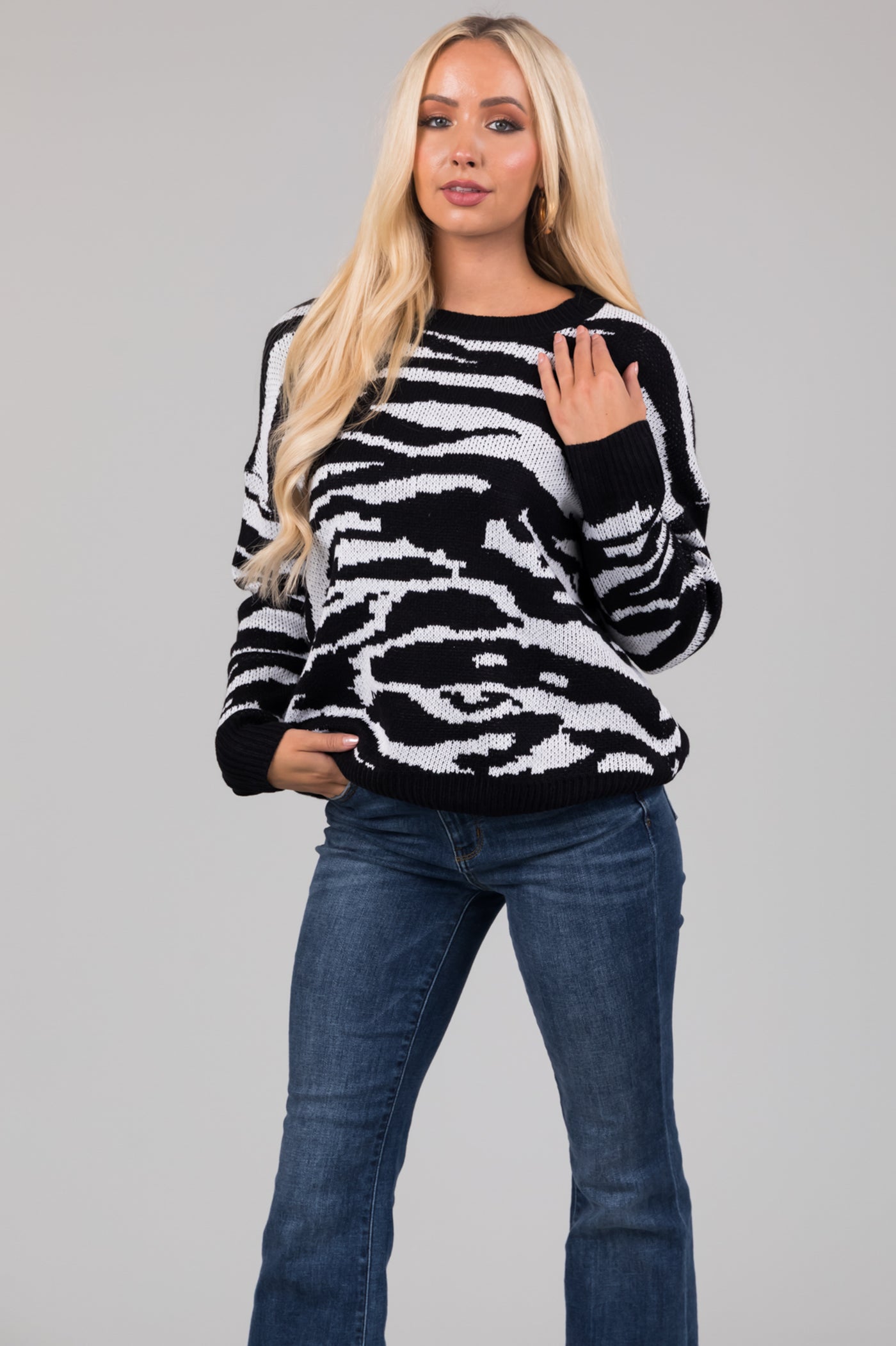 Black and White Long Sleeve Zebra Knit Sweater