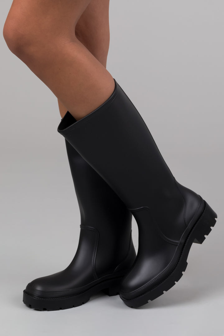 Black Low Heel Treaded Jelly Rain Boots