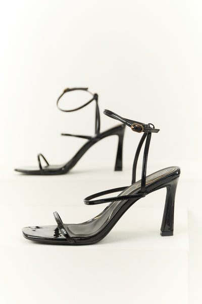 ojos オホス Multistrap Stiletto Heels Black ojos オホス Multistrap Stiletto Heels Black