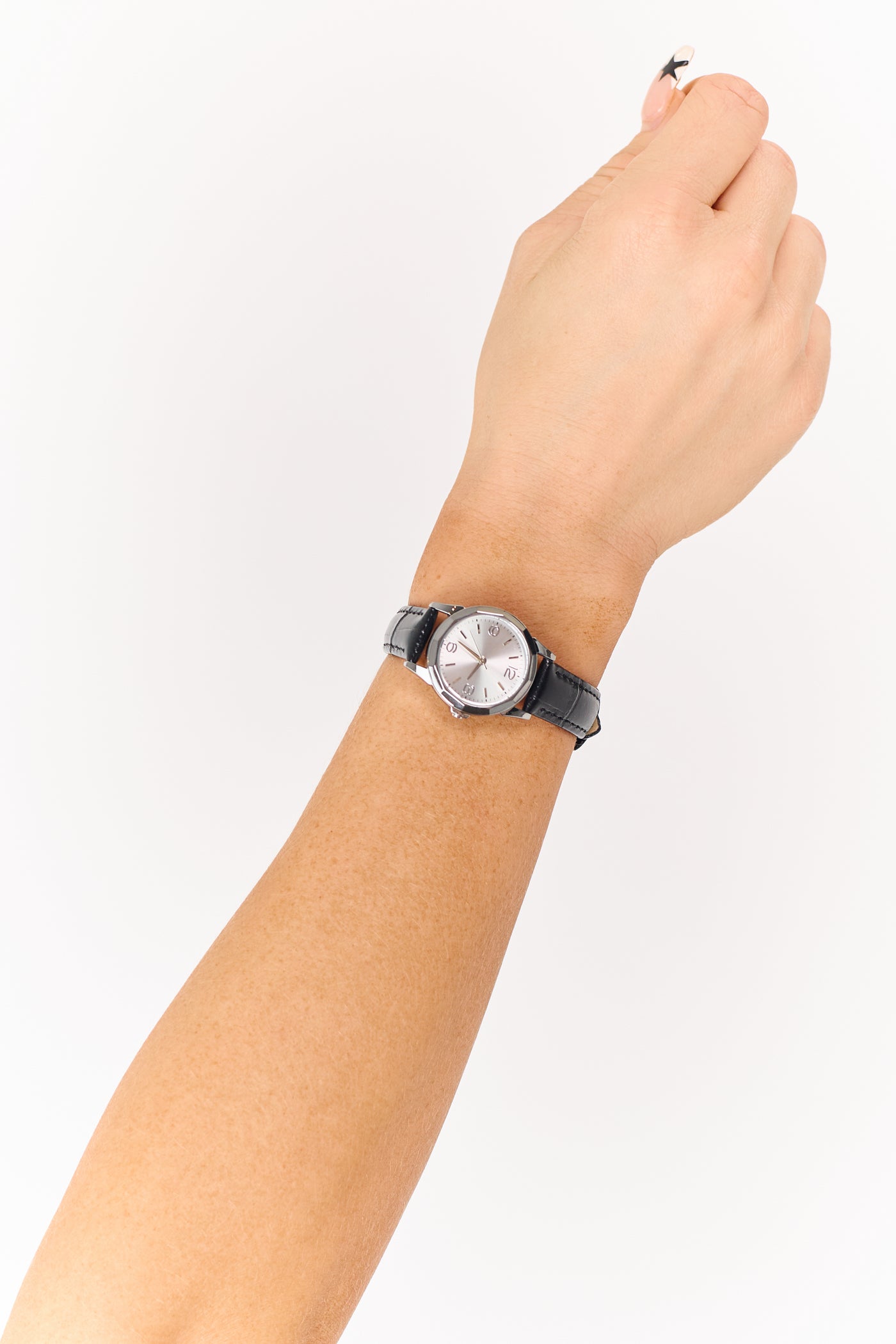 Black Thin Leather Strap Vintage Circle Face Watch