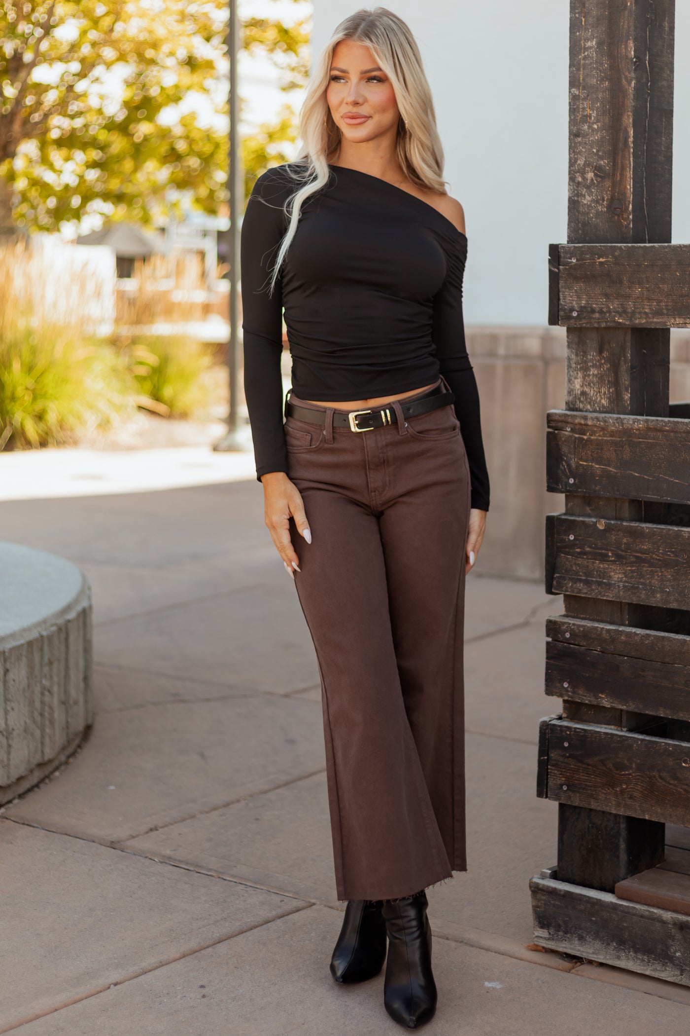 Cocoa Wide Leg Raw Hem High Rise Cropped Jeans