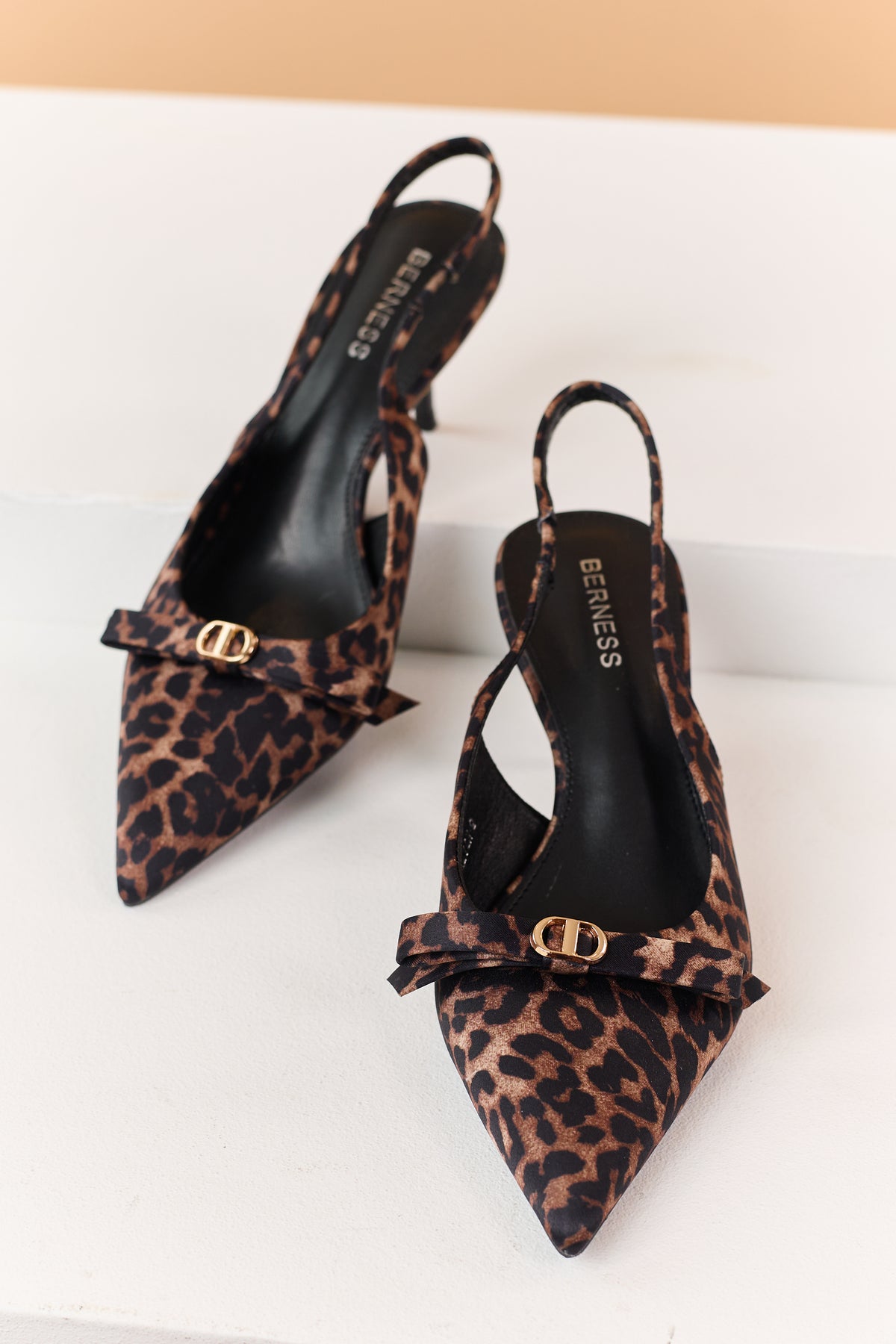 Cognac Leopard Print Pointed Toe Sling Back Heels
