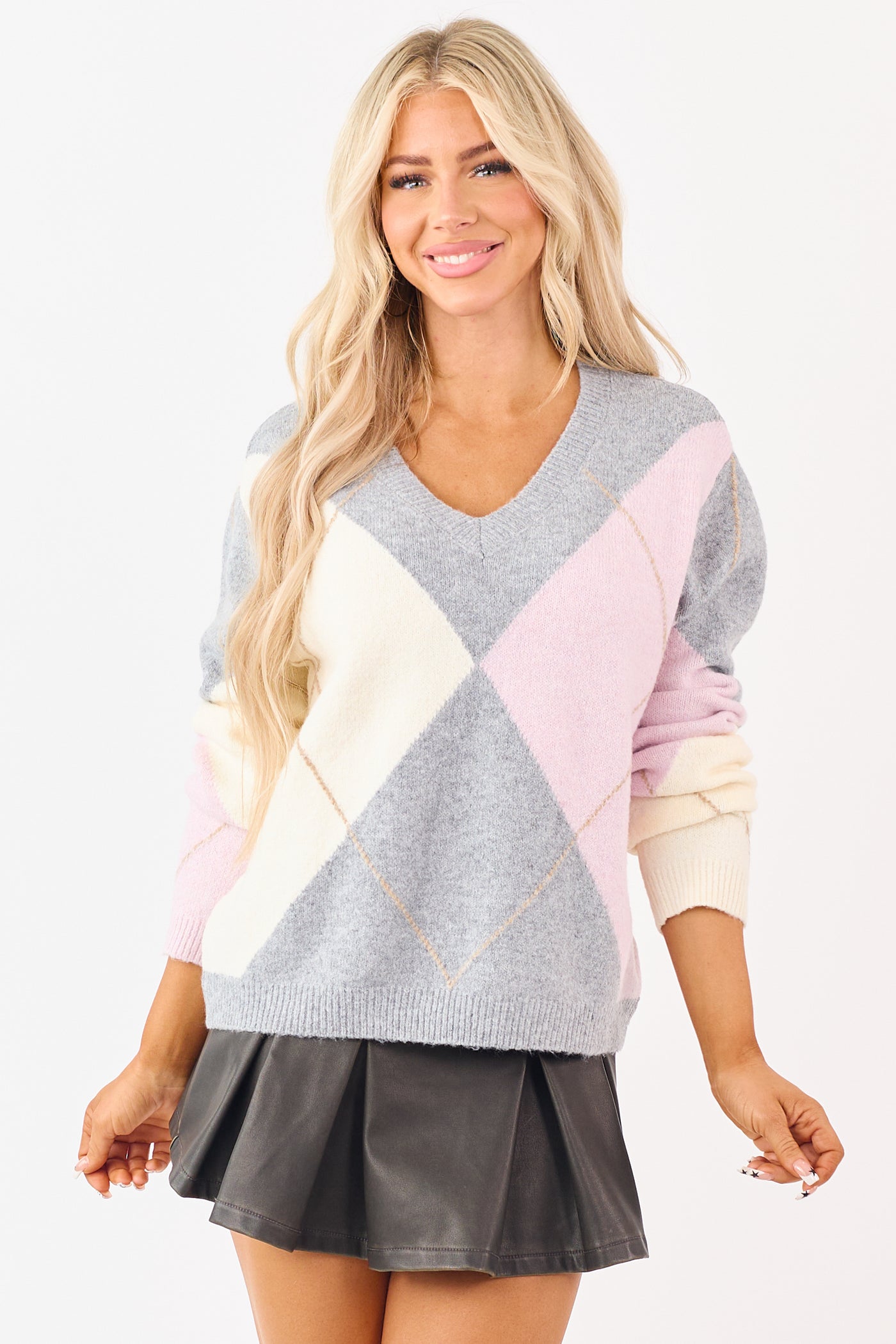 Dove Grey Argyle Pattern V-Neck Knit Sweater