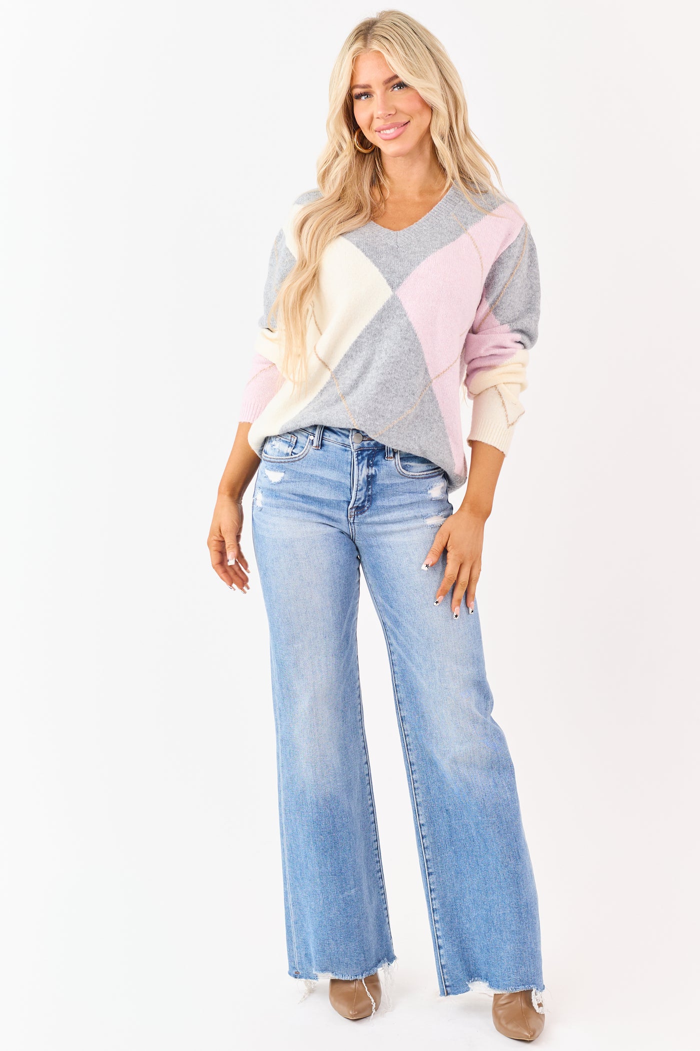 Dove Grey Argyle Pattern V-Neck Knit Sweater