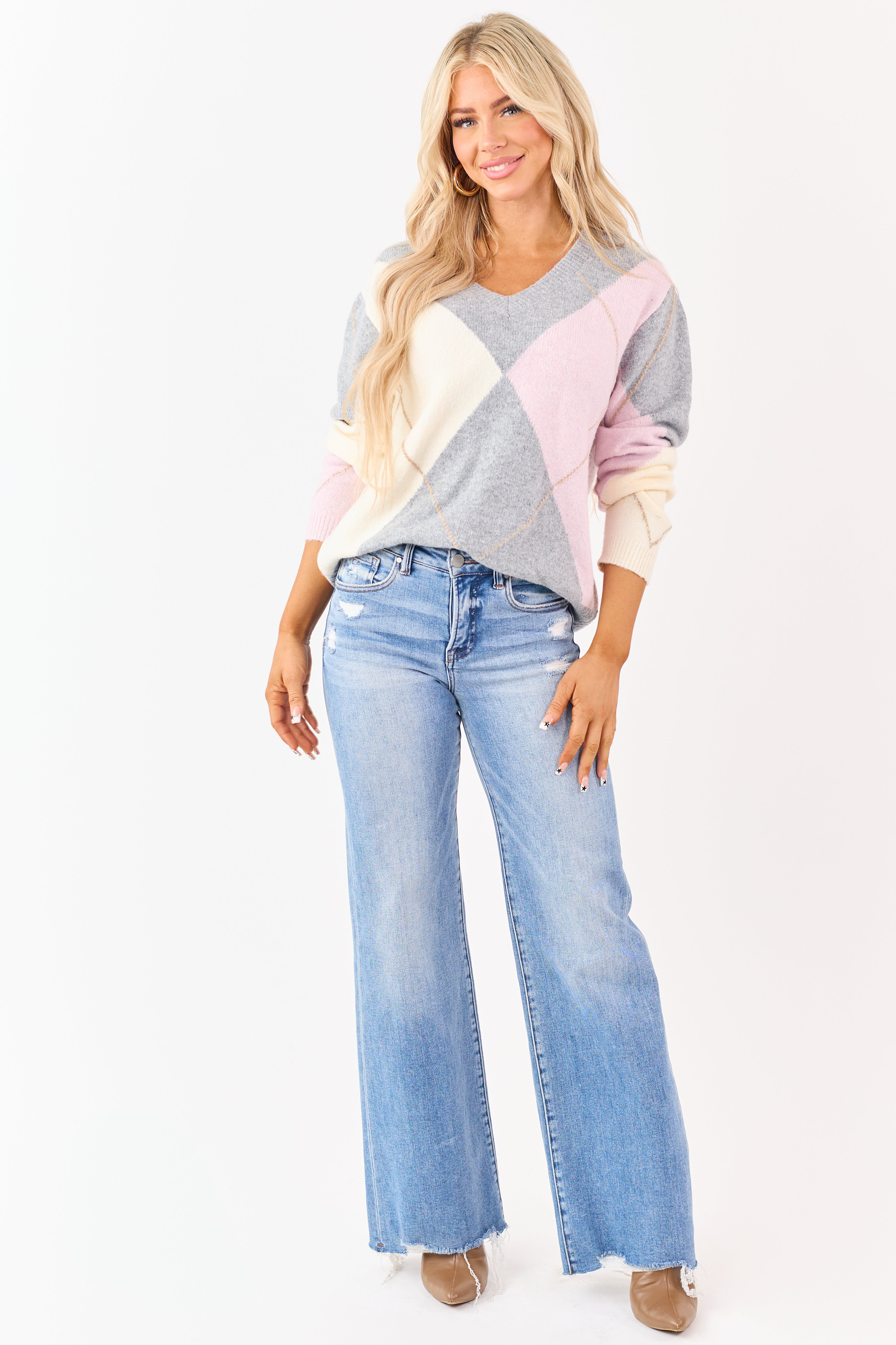 Dove Grey Argyle Pattern V-Neck Knit Sweater