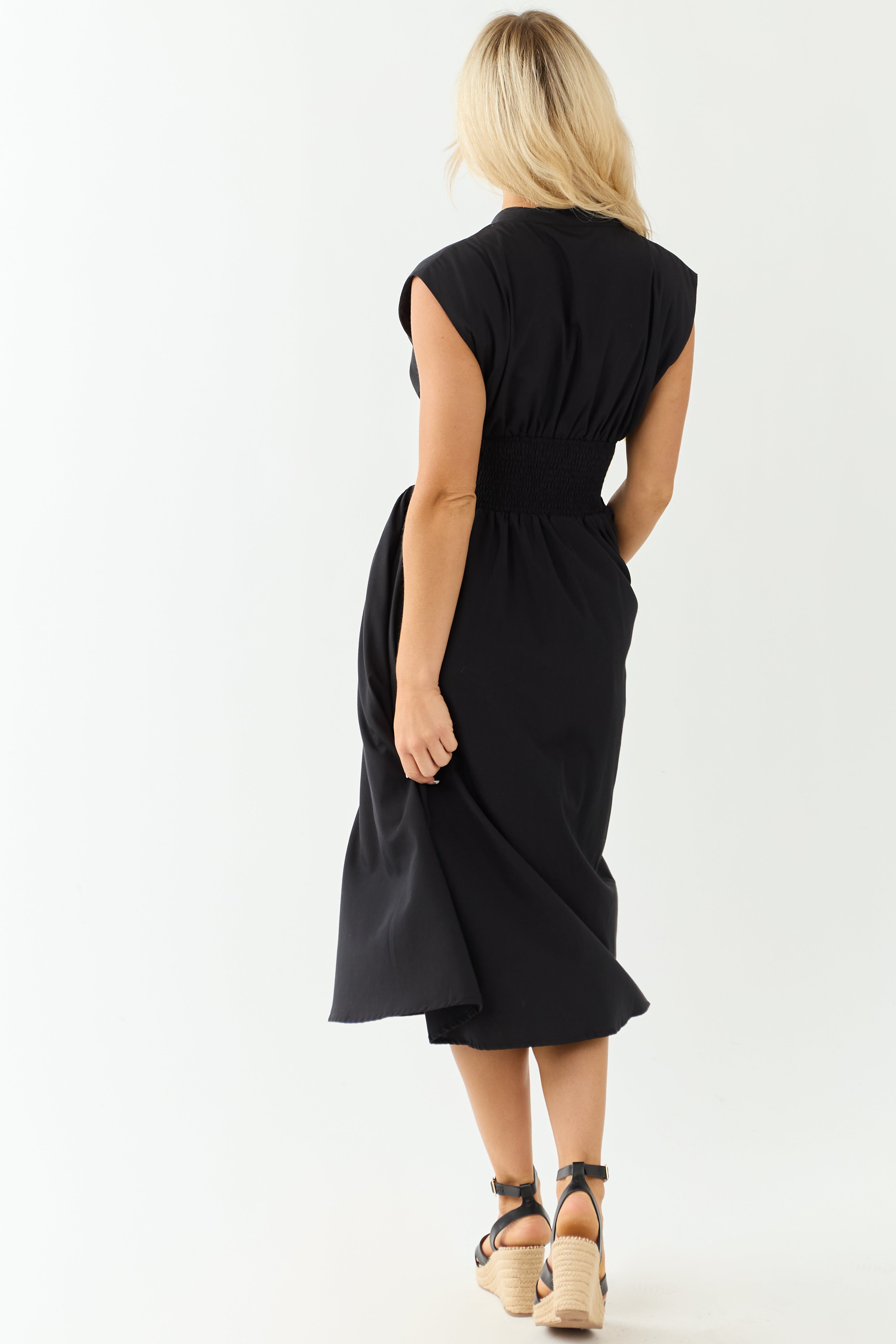 Entro Black Sleeveless Zipper Front Midi Dress