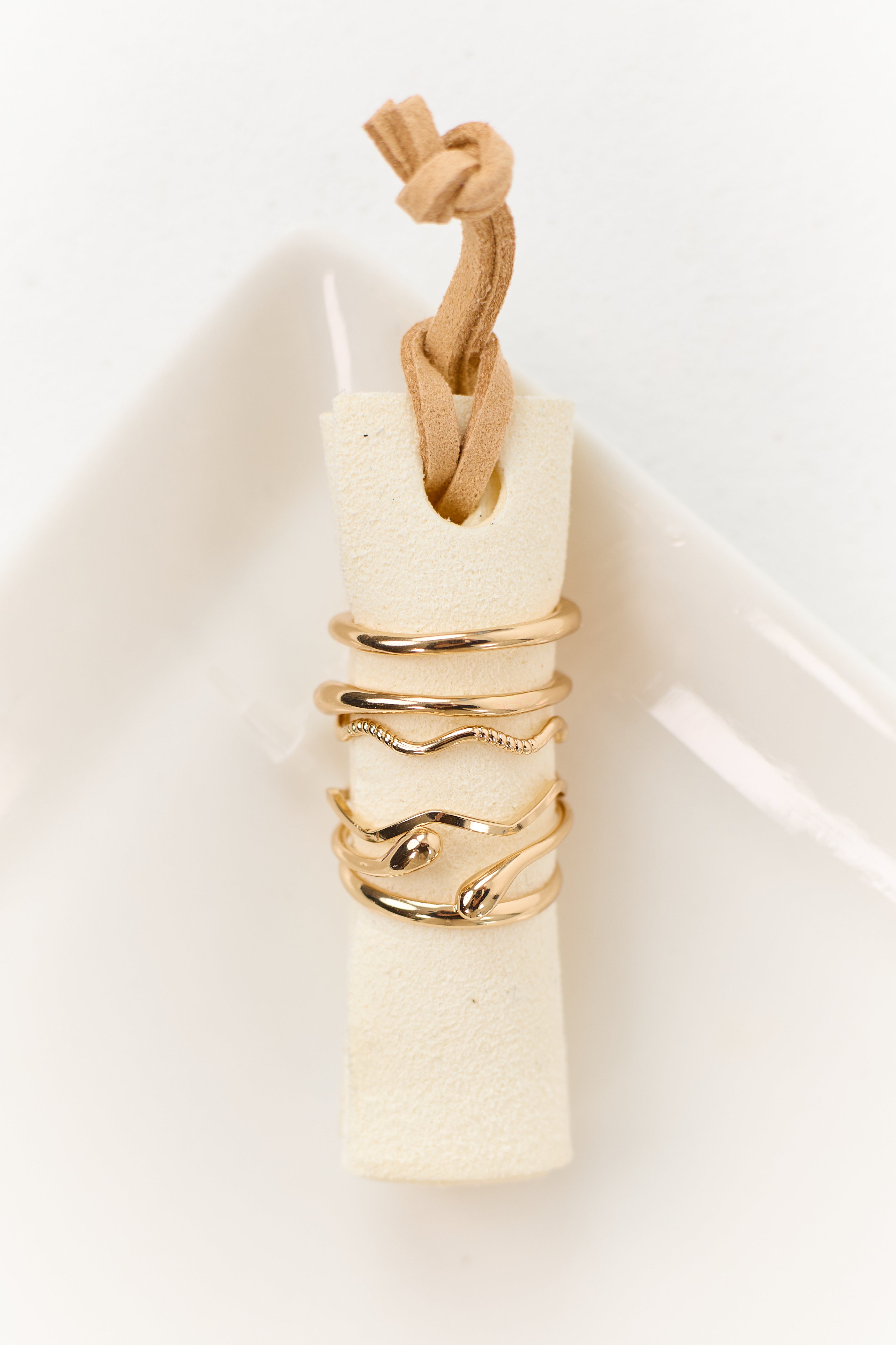 Gold Assorted Wavy 5 Piece Ring Set