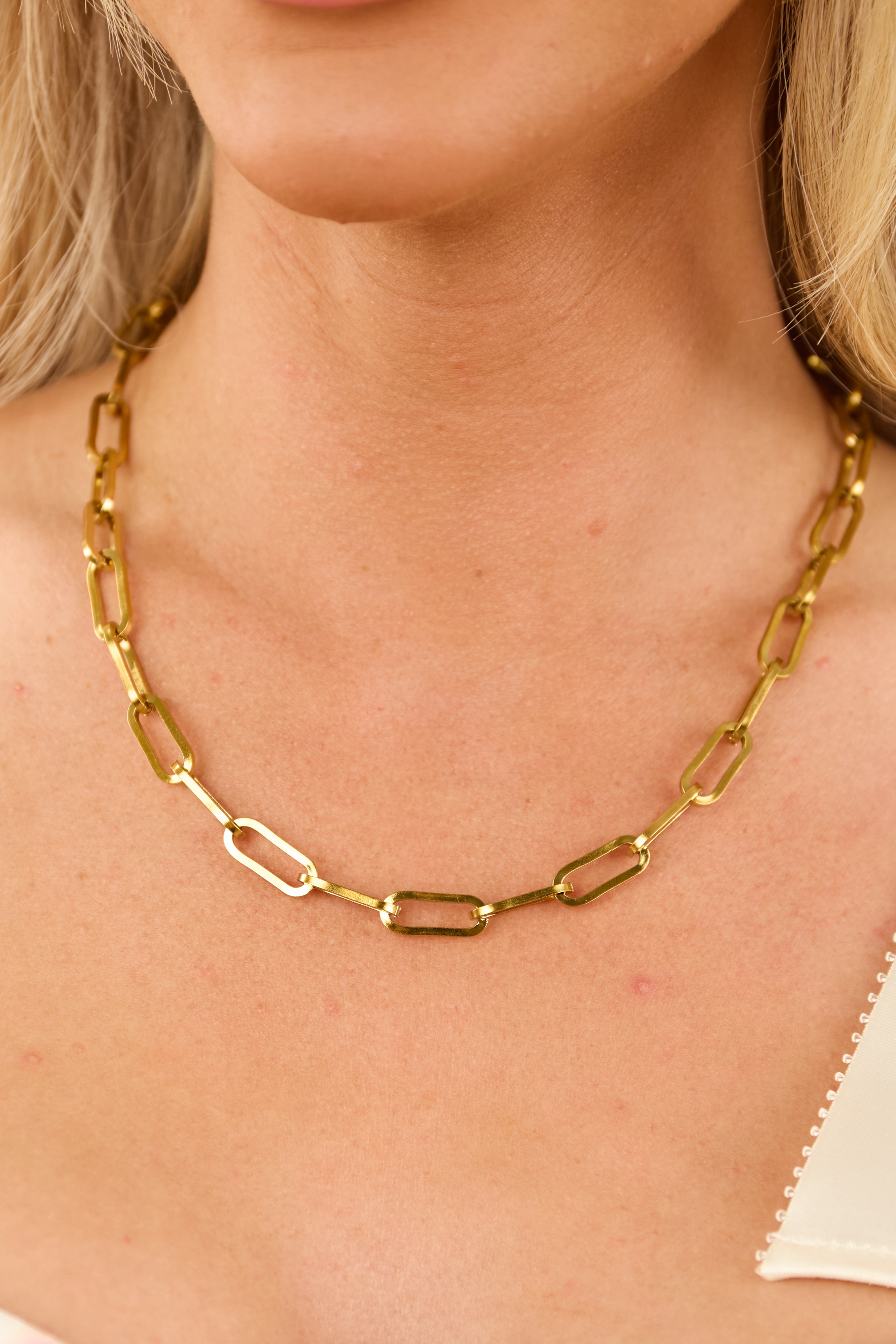 Gold Chunky Paperclip Chain Necklace