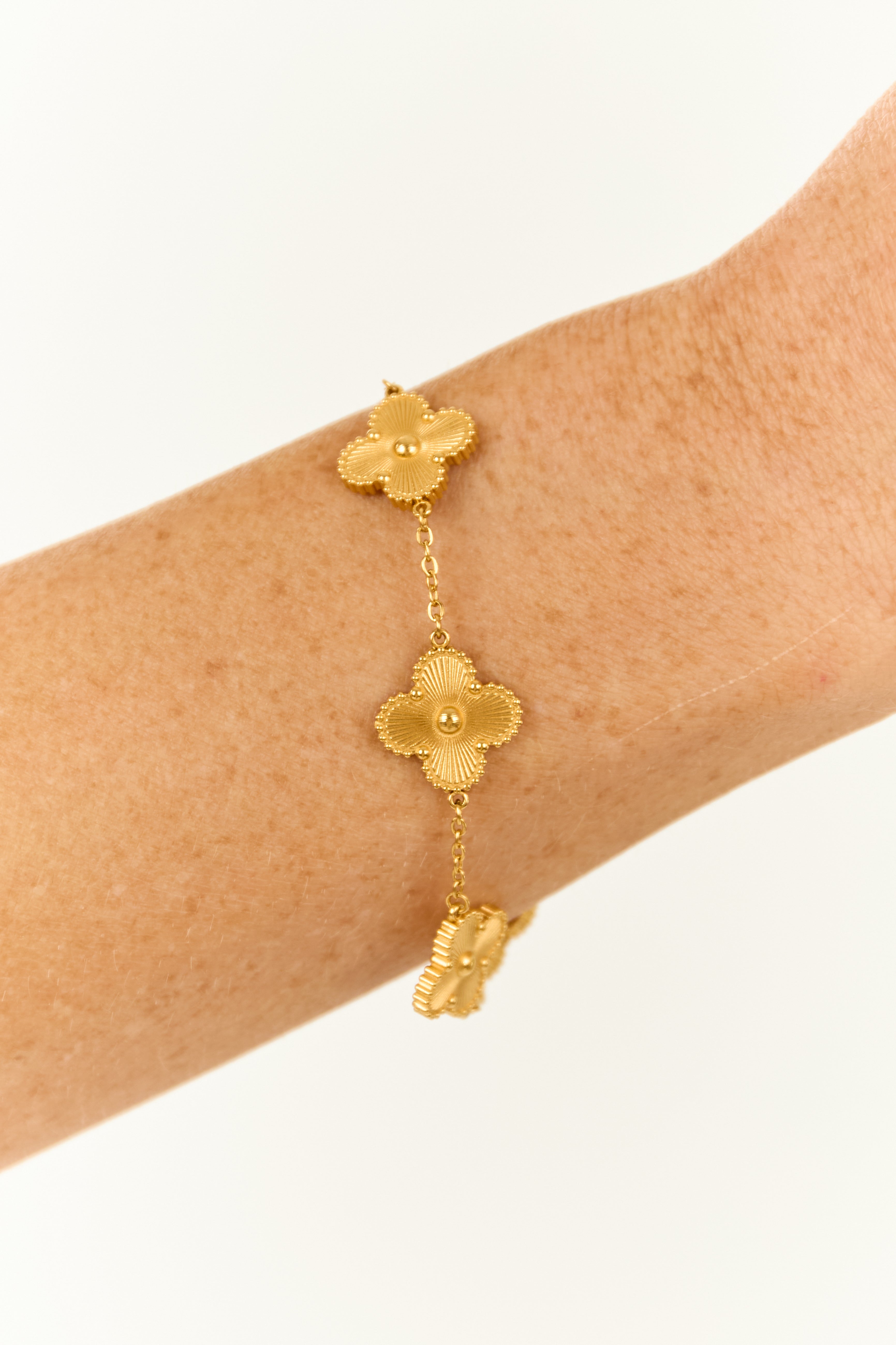 Gold Clover Flower Dainty Chain Bracelet