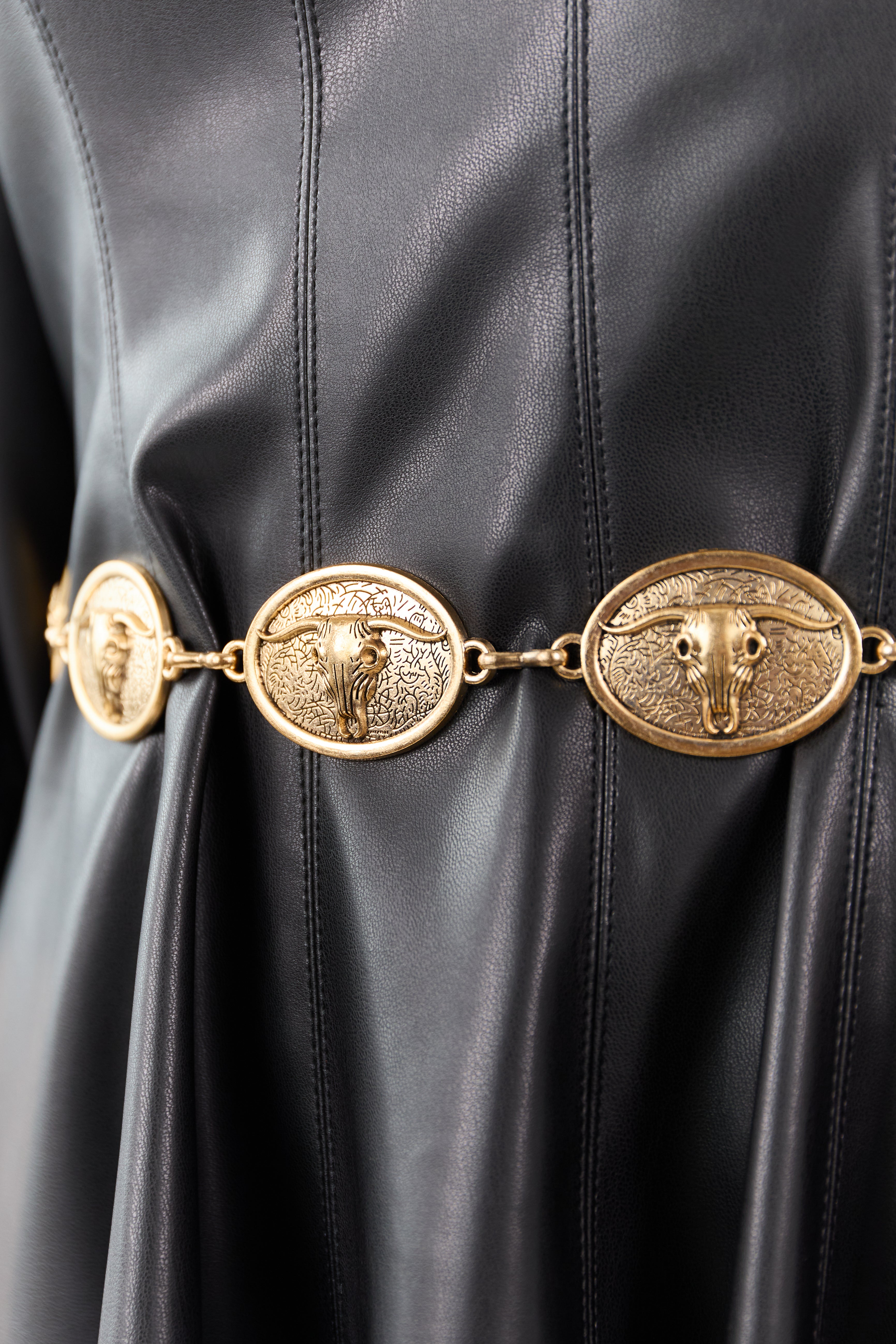 Gold Longhorn Skull Concho Disc Chain Belt