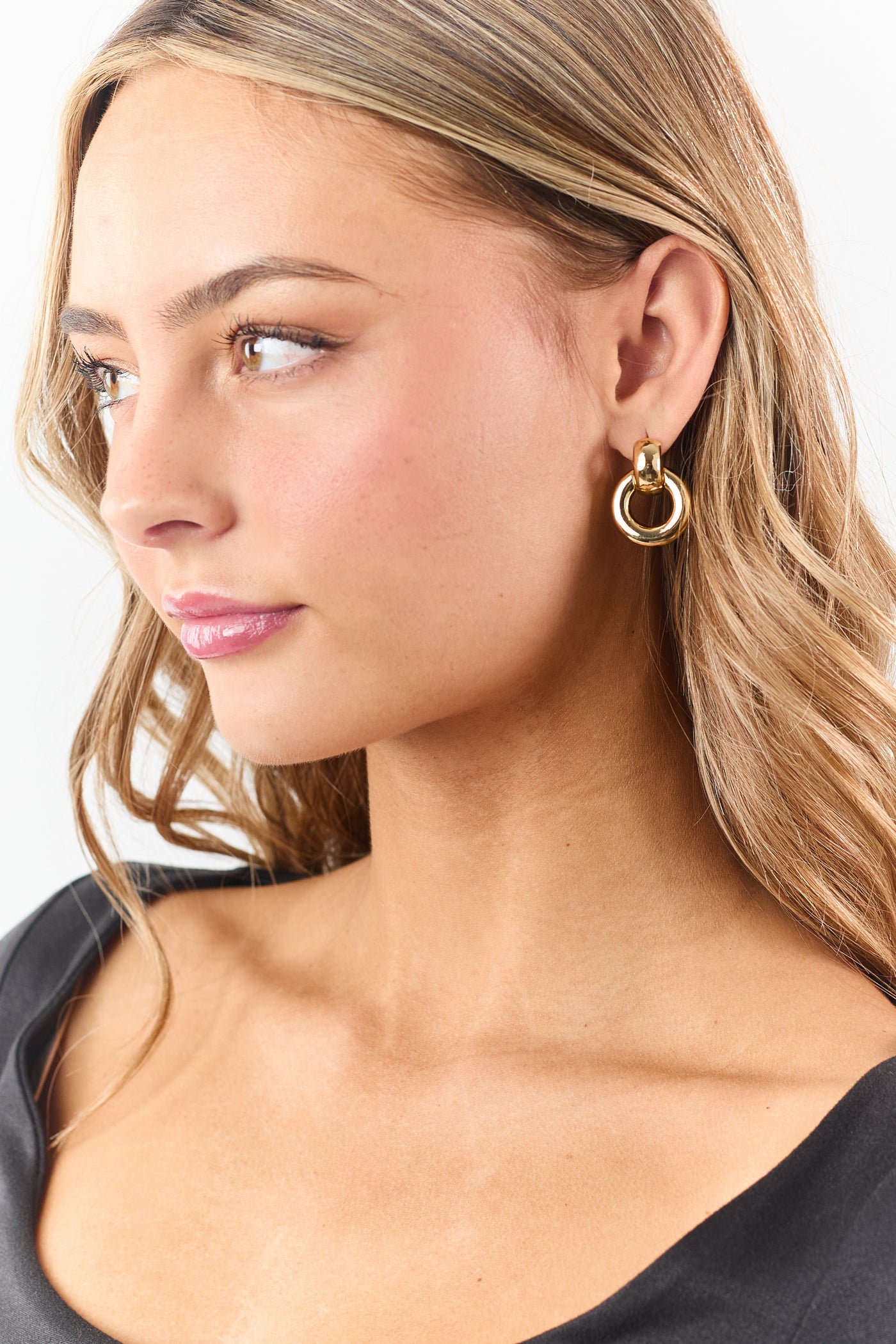 Gold Metallic Circle Link Drop Earrings