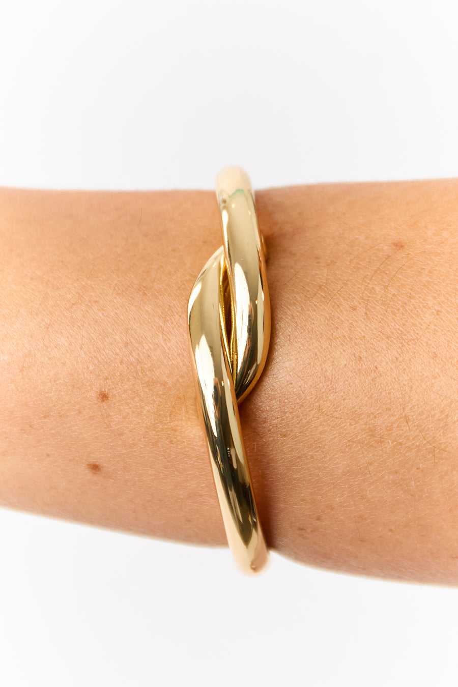Gold Metallic Twist Clasp Bangle Bracelet