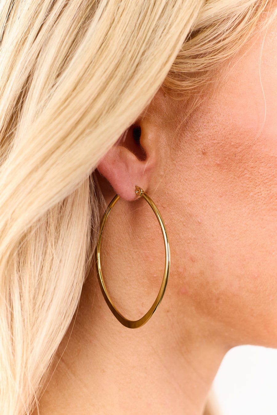 Gold Oval Hoop Latch Closure Earrings