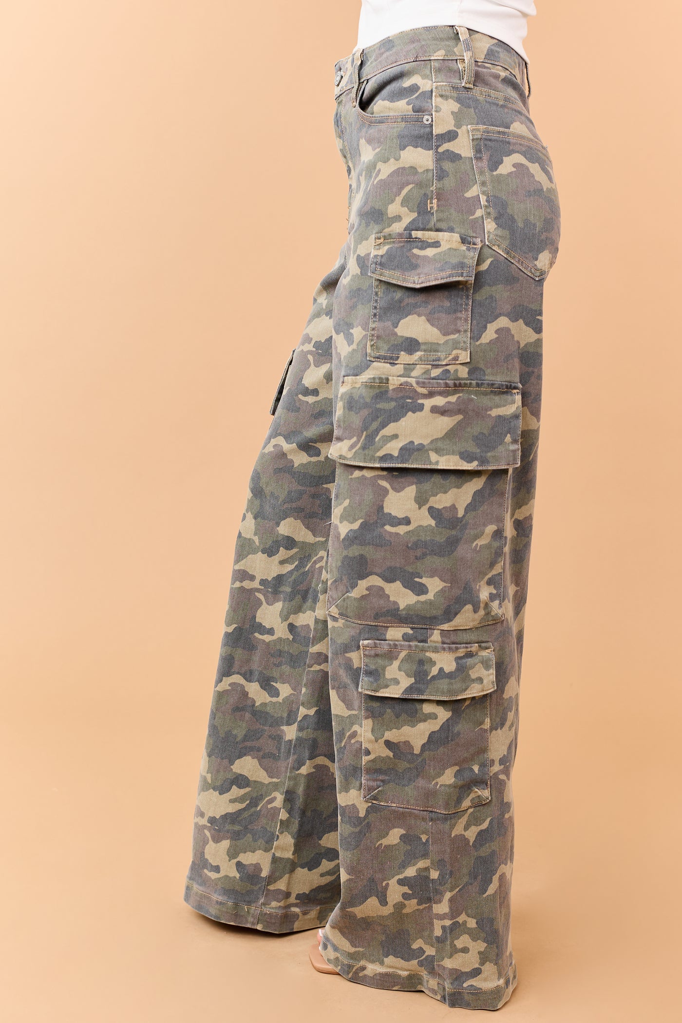 Hidden Premium Army Green Camo Wide Cargo Jeans