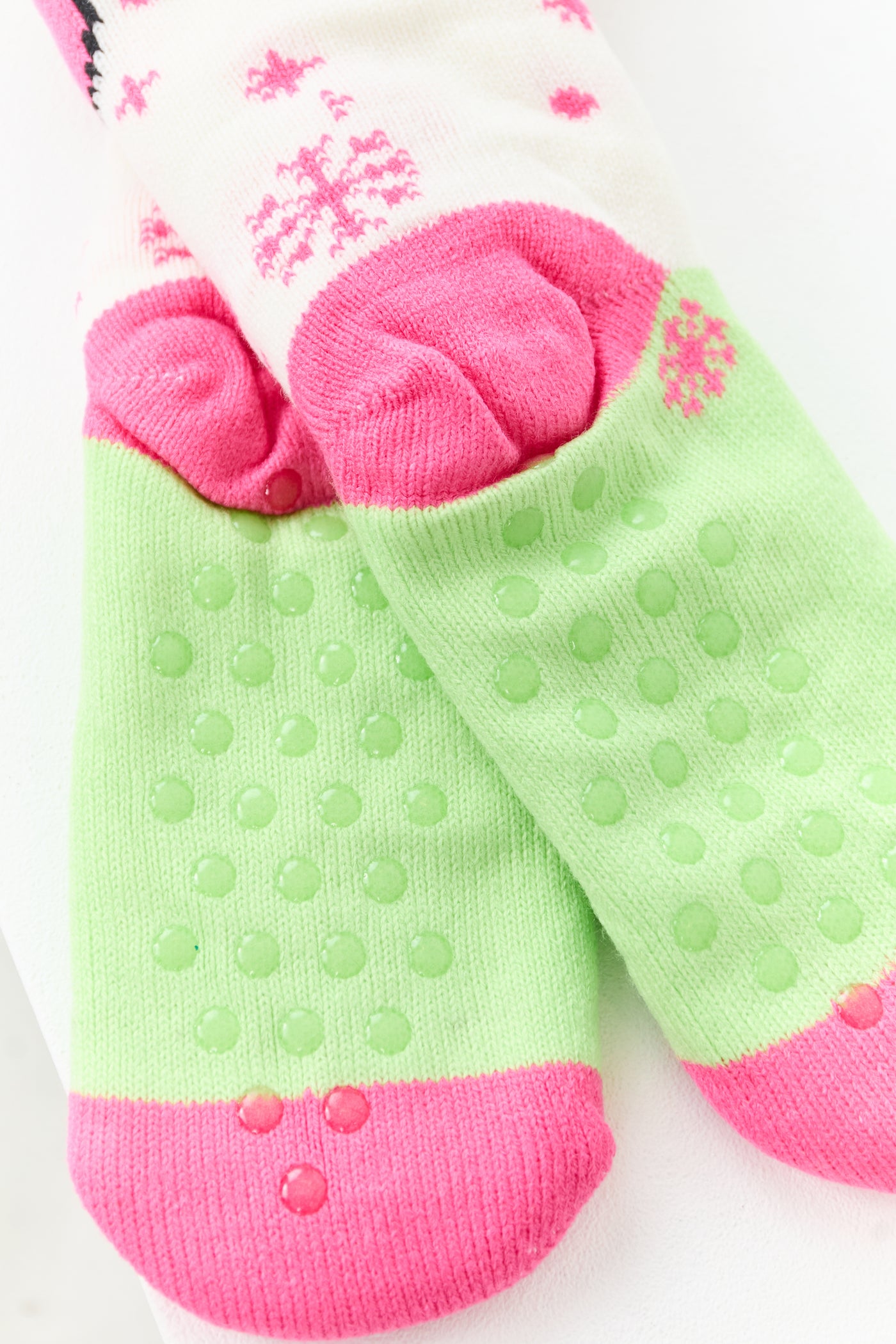 Ivory Holiday Pattern Sherpa Lined Grip Socks