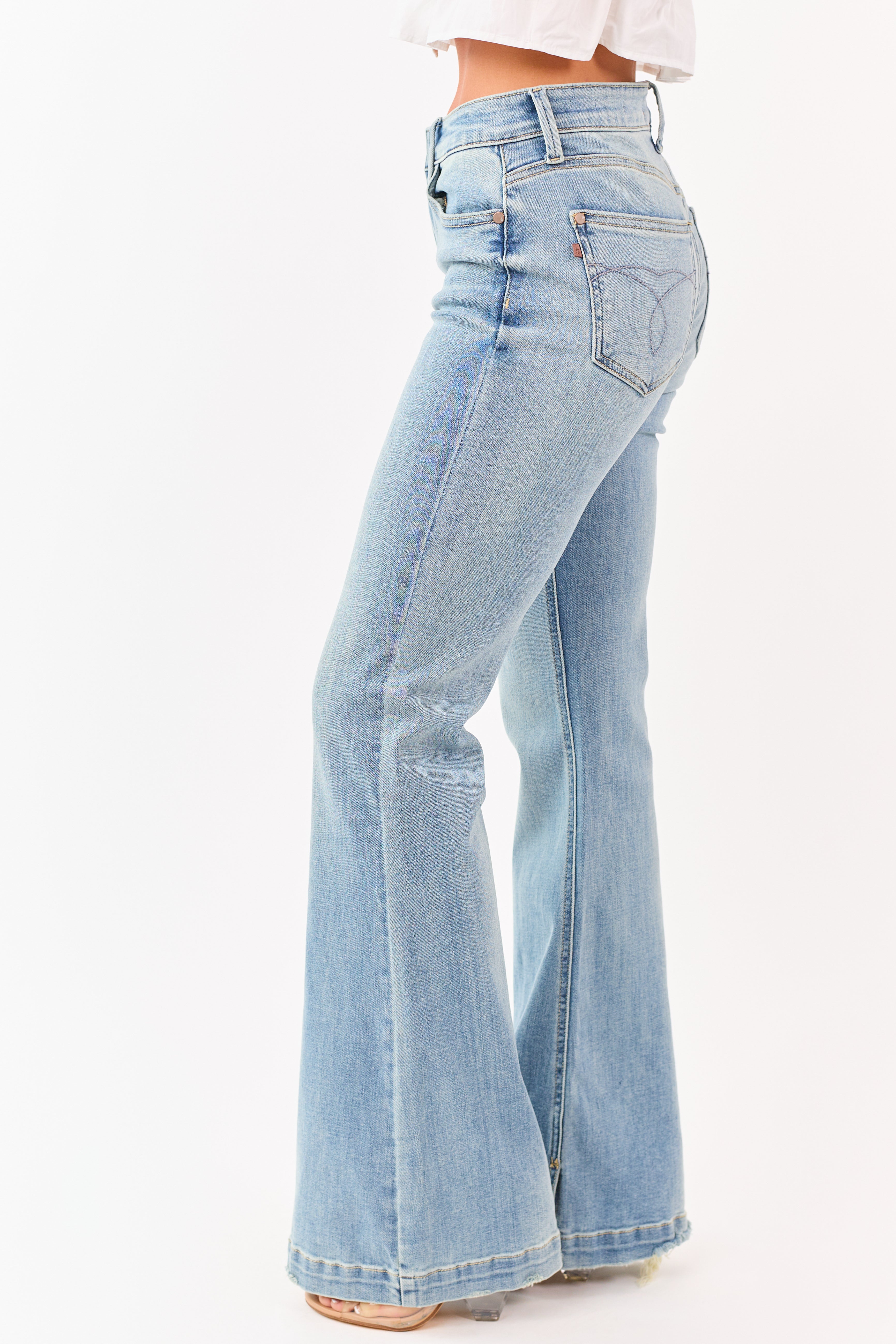 Judy Blue Medium Wash Mid Rise Stretchy Flare Jeans