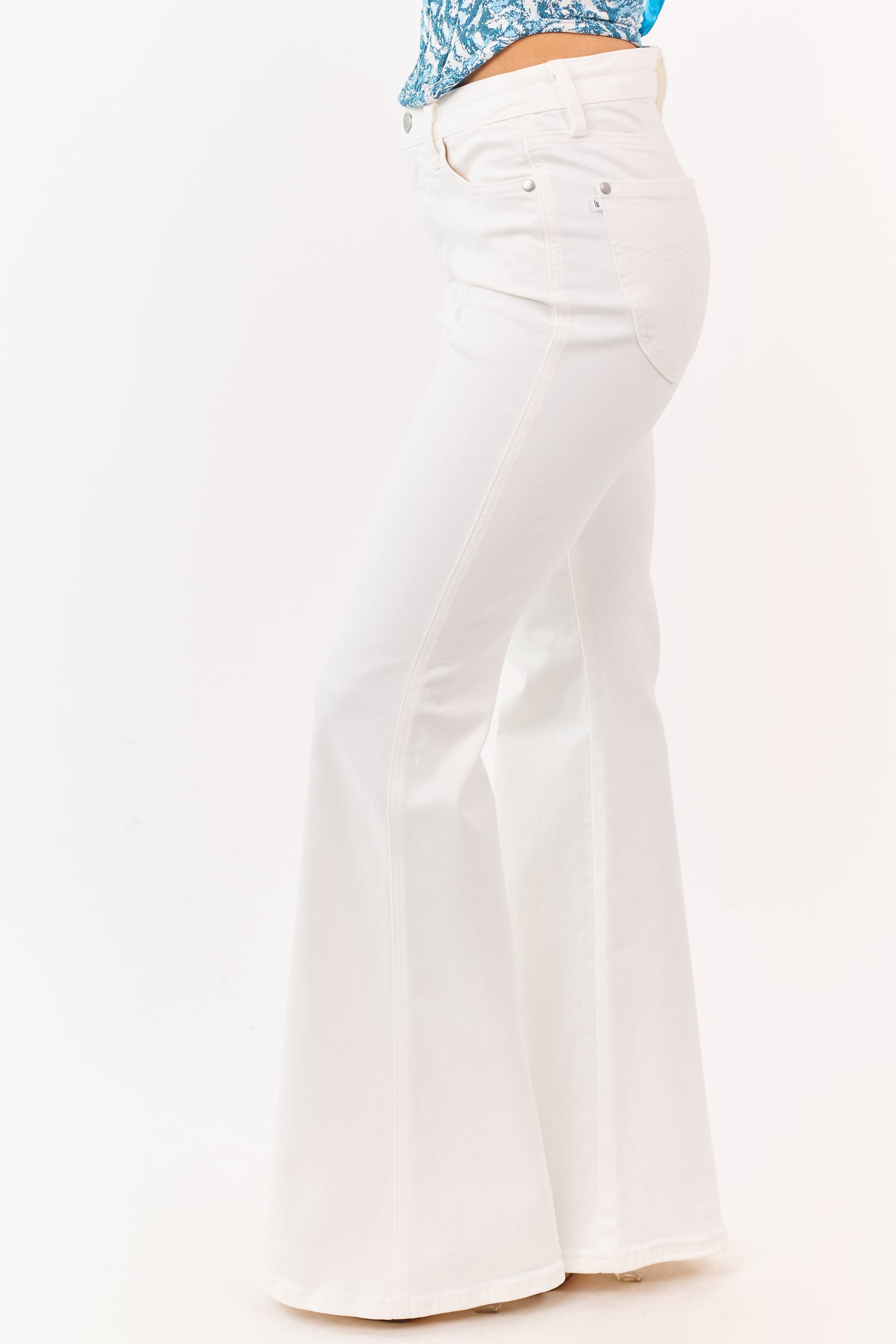 Judy Blue White Tummy Control Stretchy Flare Jeans