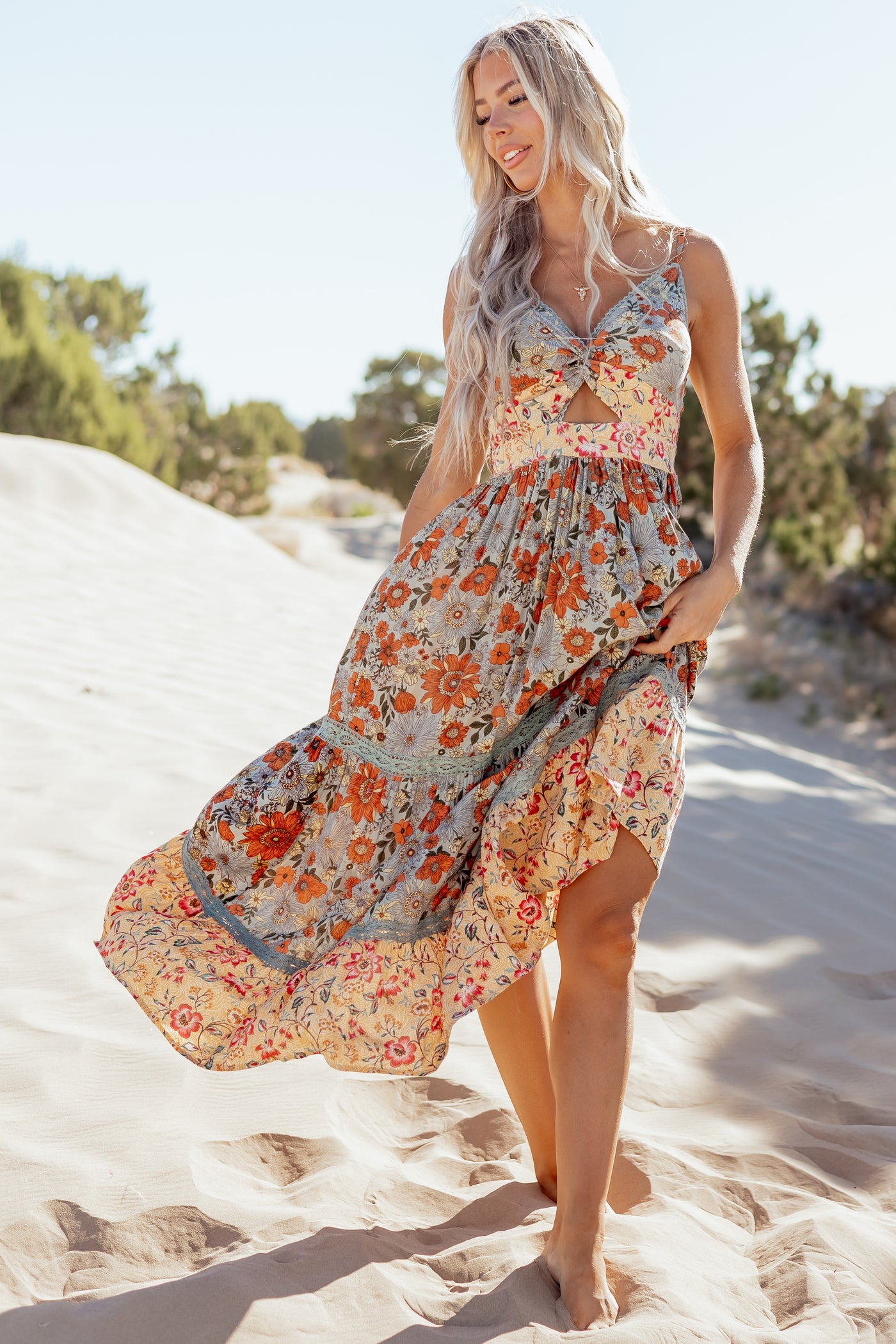 front twist maxi dress in Black Florals Flowers in the wind / S side slits Women's Plus Black Satin Twist