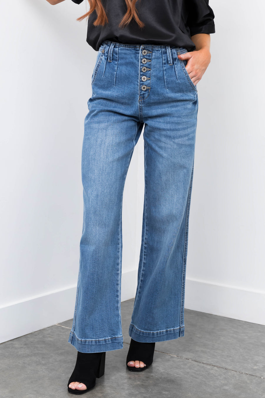 KanCan High Rise Wide Leg Button Up Jeans