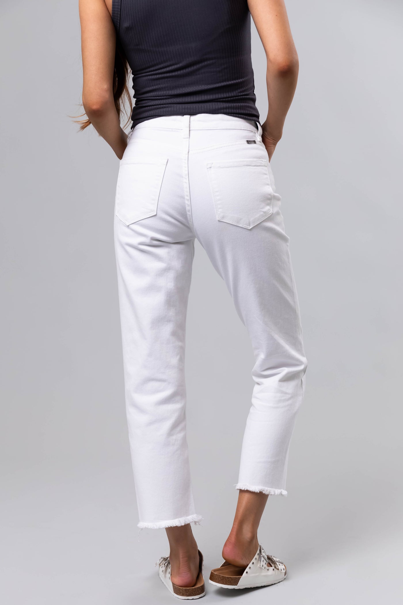 KanCan Off White Cropped Straight Leg Jeans