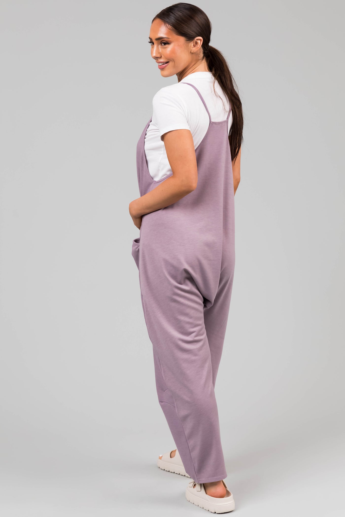 Lavender Sleeveless Front Pocket Loose Jumpsuit
