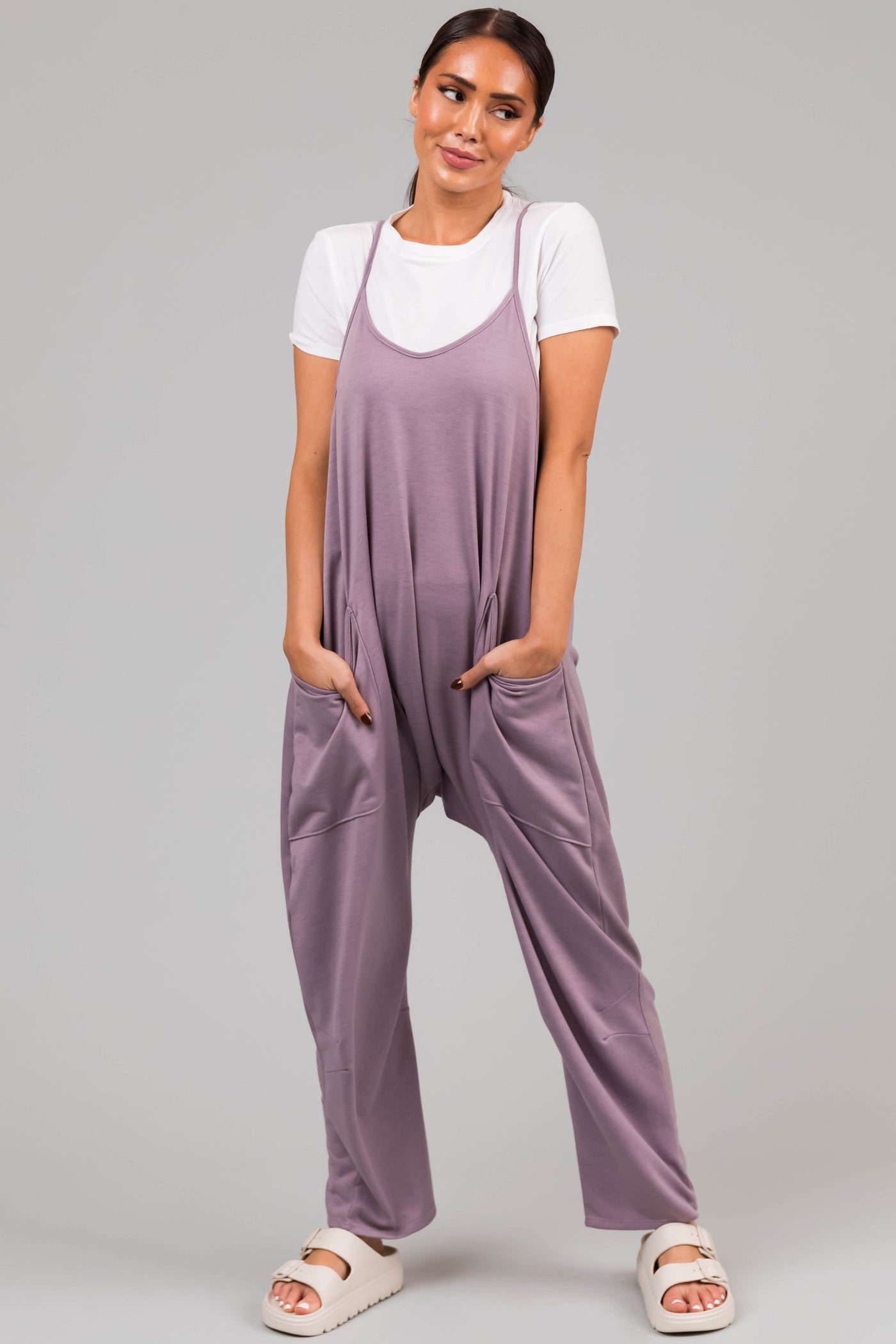 Lavender Sleeveless Front Pocket Loose Jumpsuit
