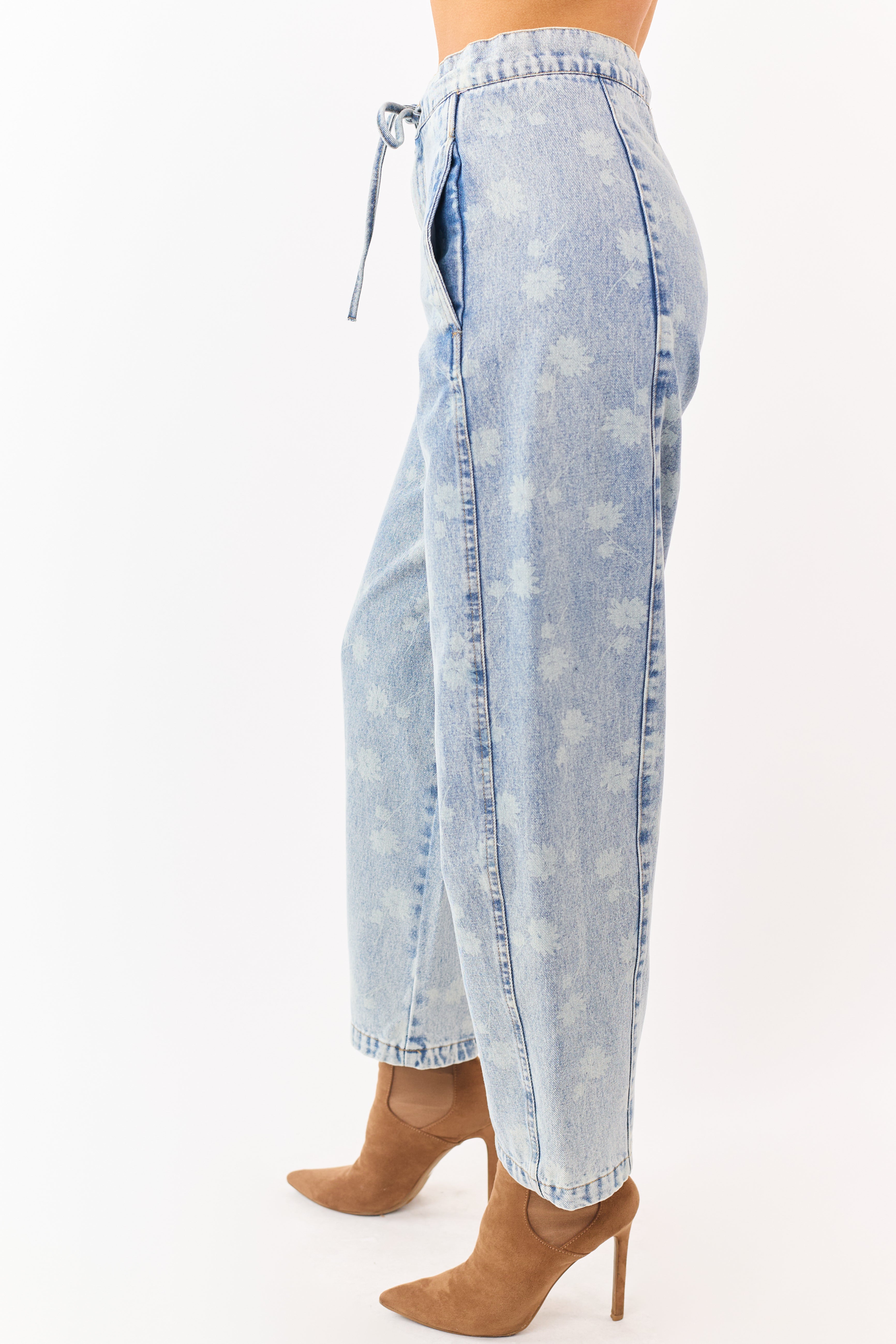 Light Acid Wash Denim Floral Drawstring Barrel Jeans