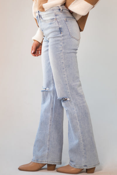 Light Wash 90s Vintage Flare Distressed Jeans