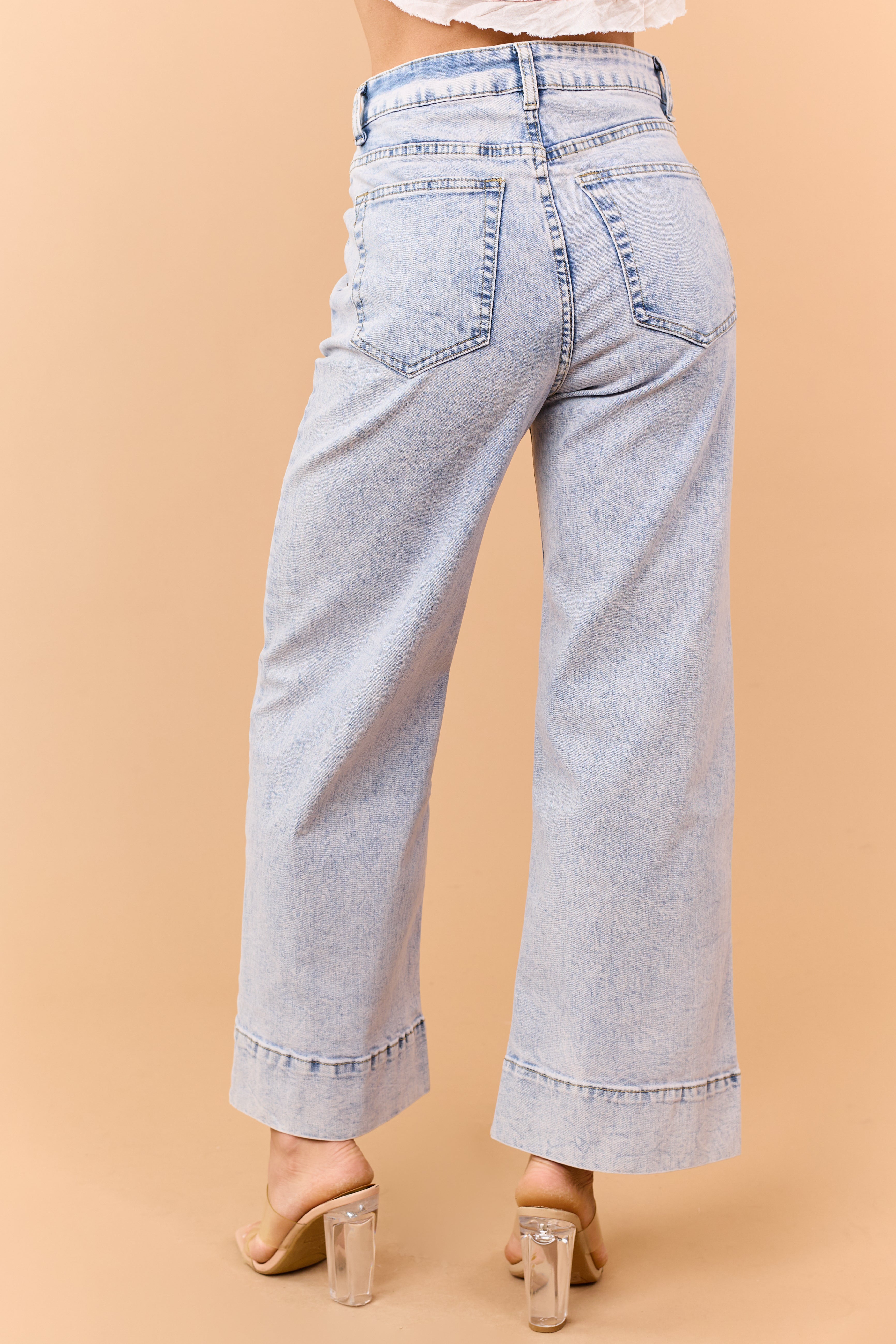 Light Wash Wide Leg Crop Stretch Jeans