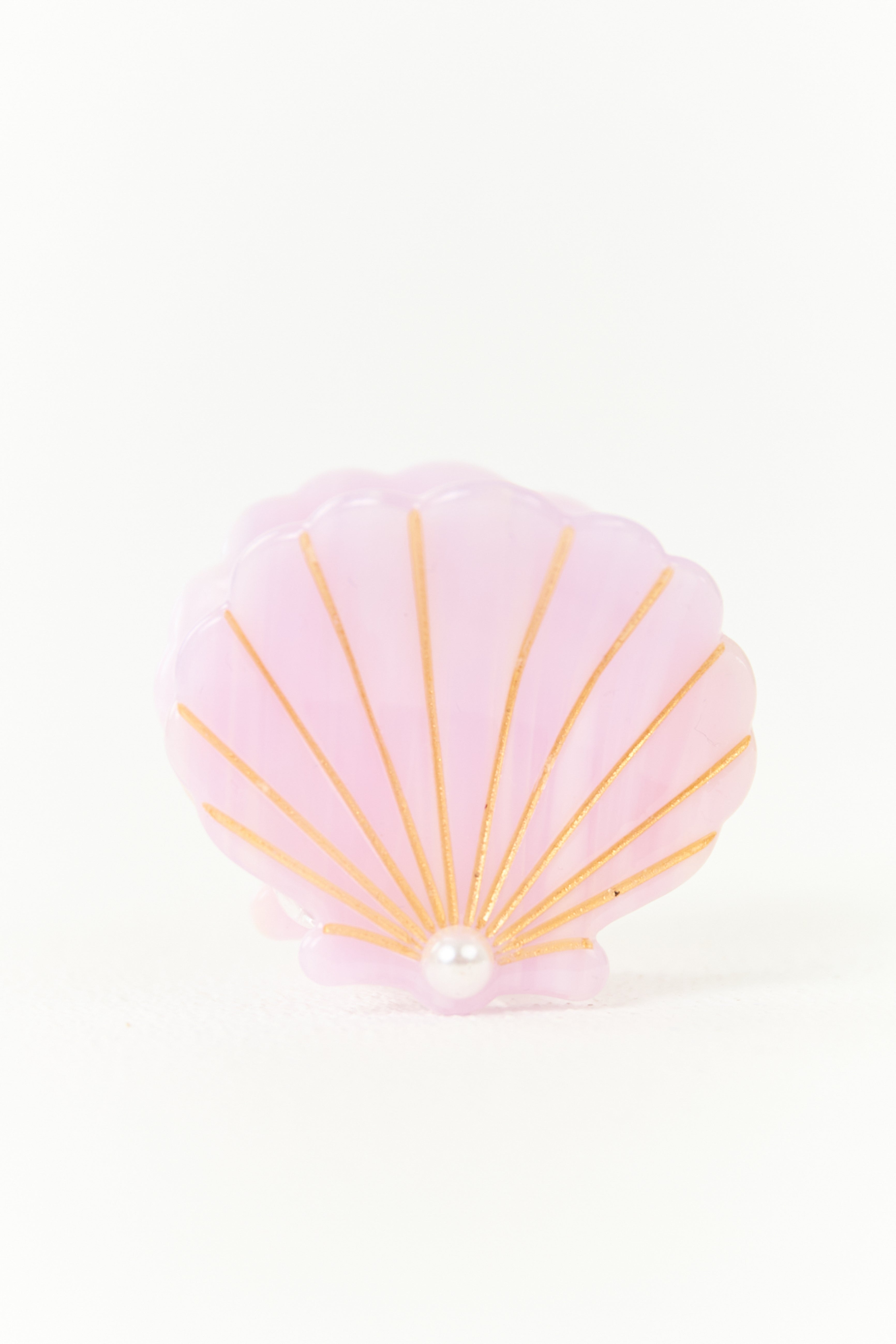 Light Mauve Pearl Detail Seashell Claw Hair Clip
