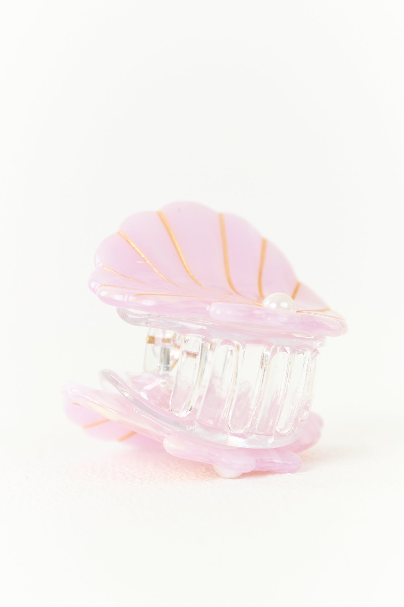 Light Mauve Pearl Detail Seashell Claw Hair Clip