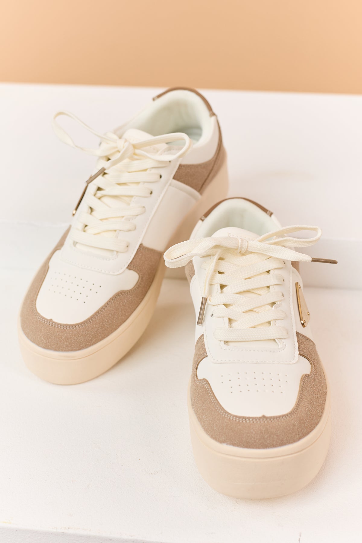 Light Mocha Contrast Platform Fashion Sneakers