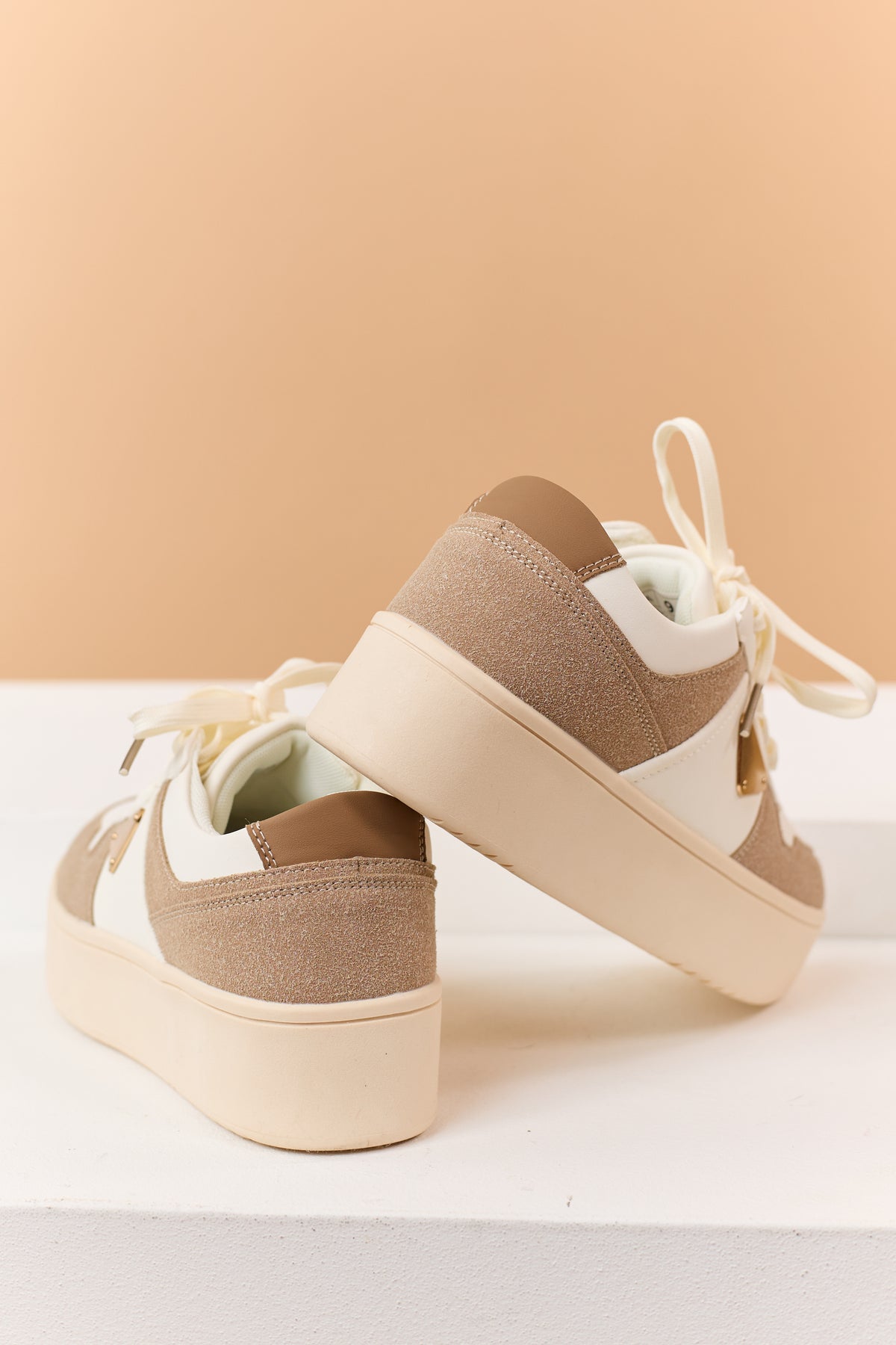 Light Mocha Contrast Platform Fashion Sneakers