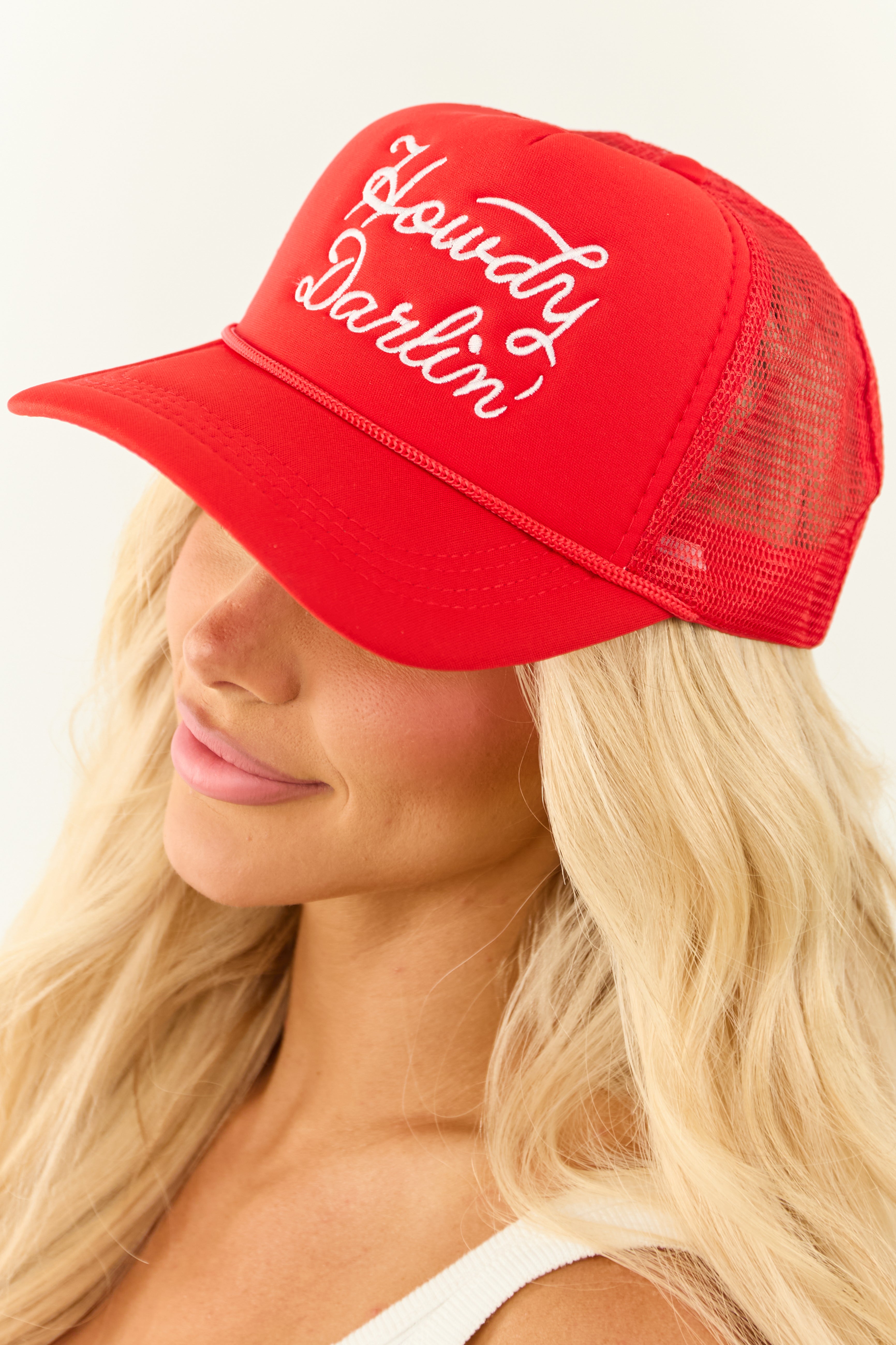 Lipstick Embroidered 'Howdy Darlin' Mesh Trucker Hat